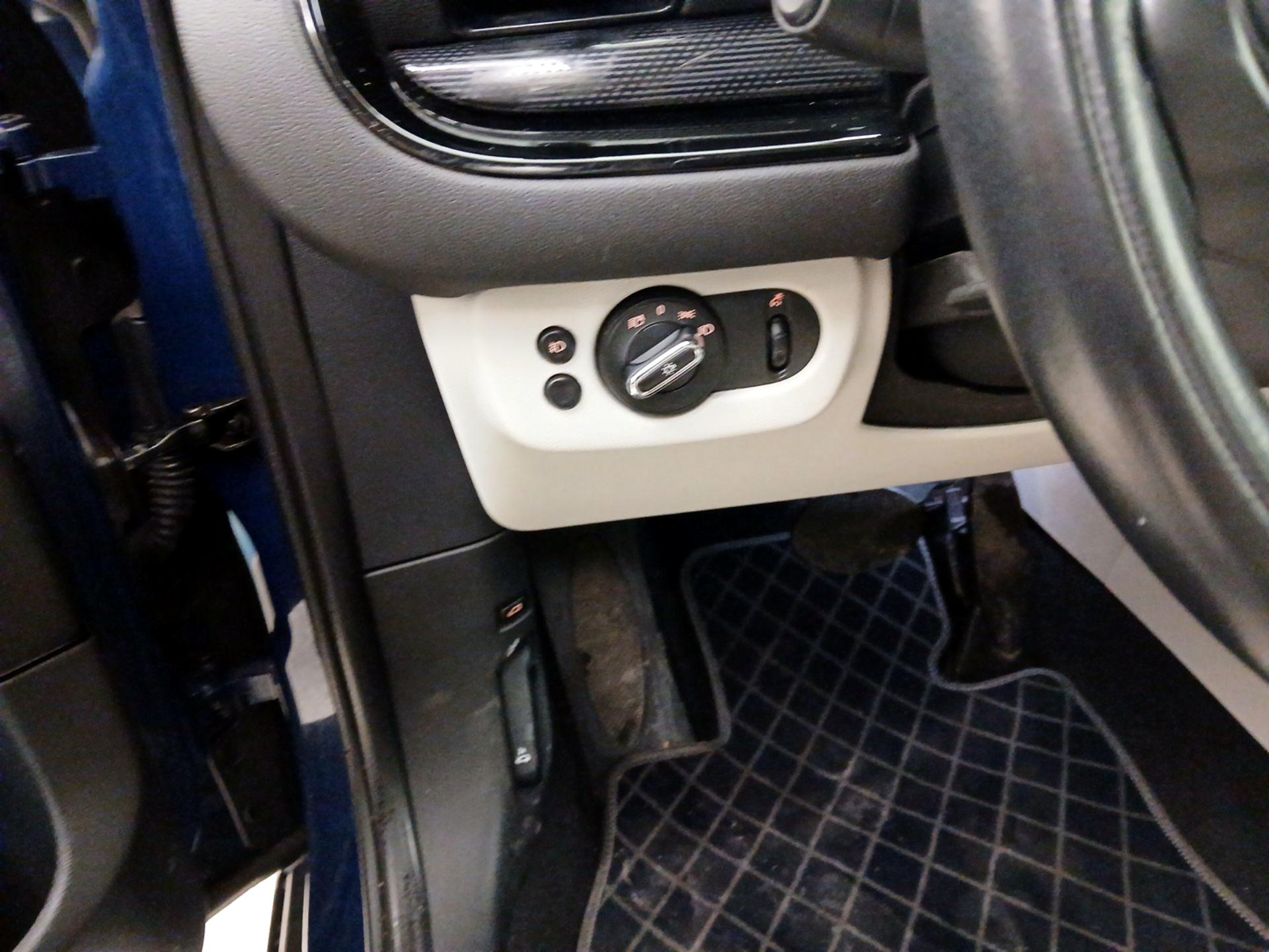 Thumbnail: 2017 MINI Cooper Clubman - 13