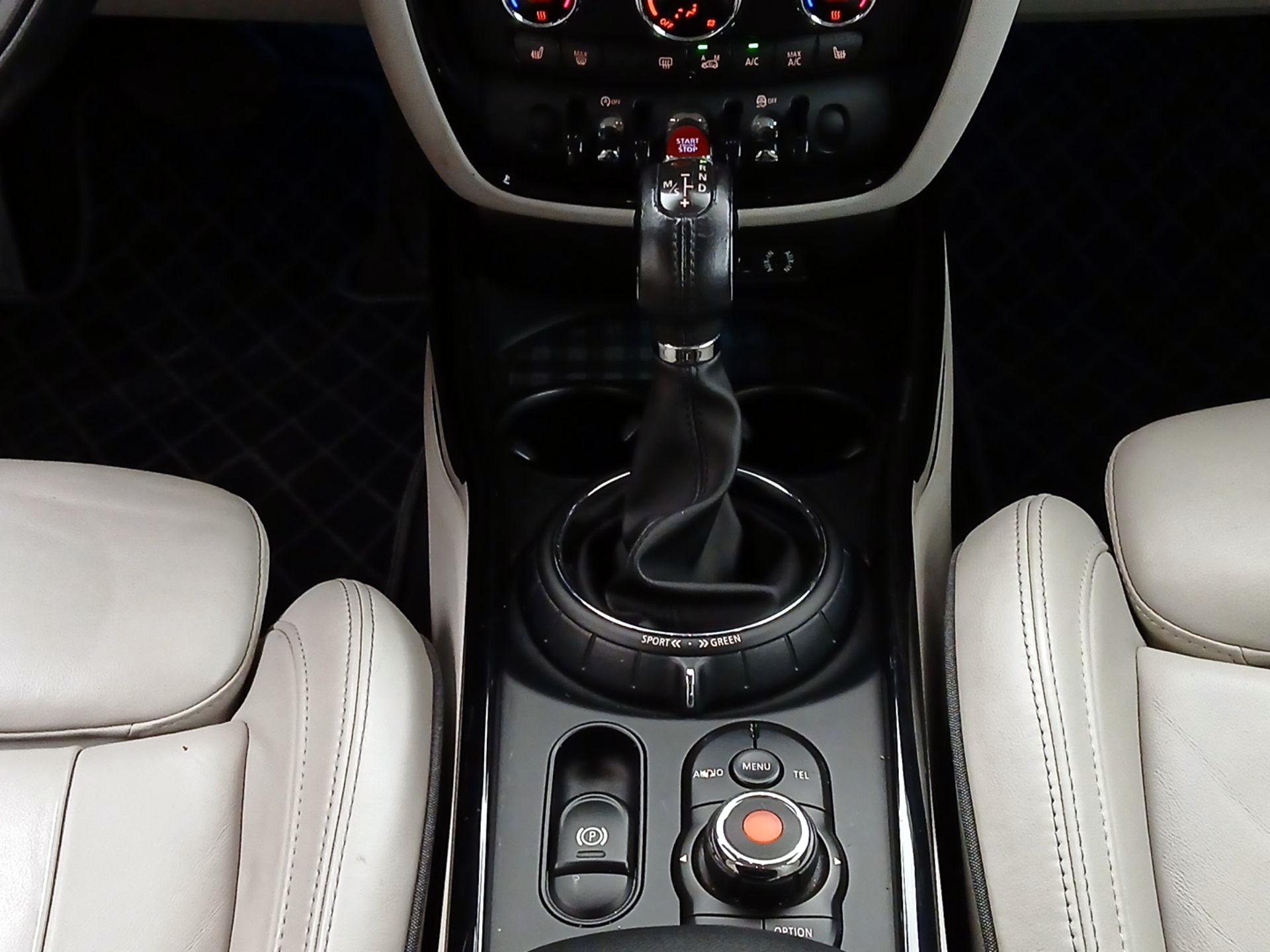 Thumbnail: 2017 MINI Cooper Clubman - 16