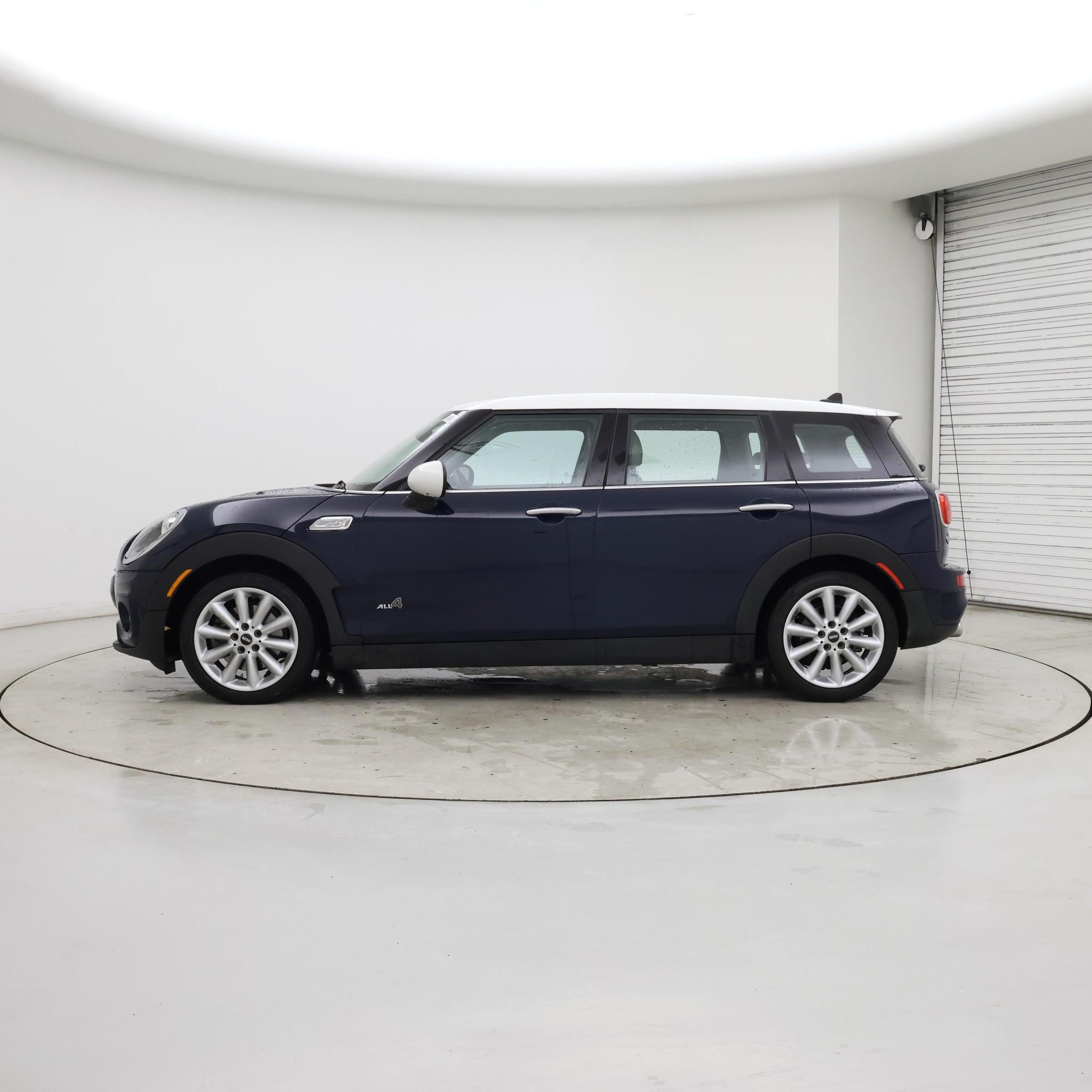 Thumbnail: 2017 MINI Cooper Clubman - 3