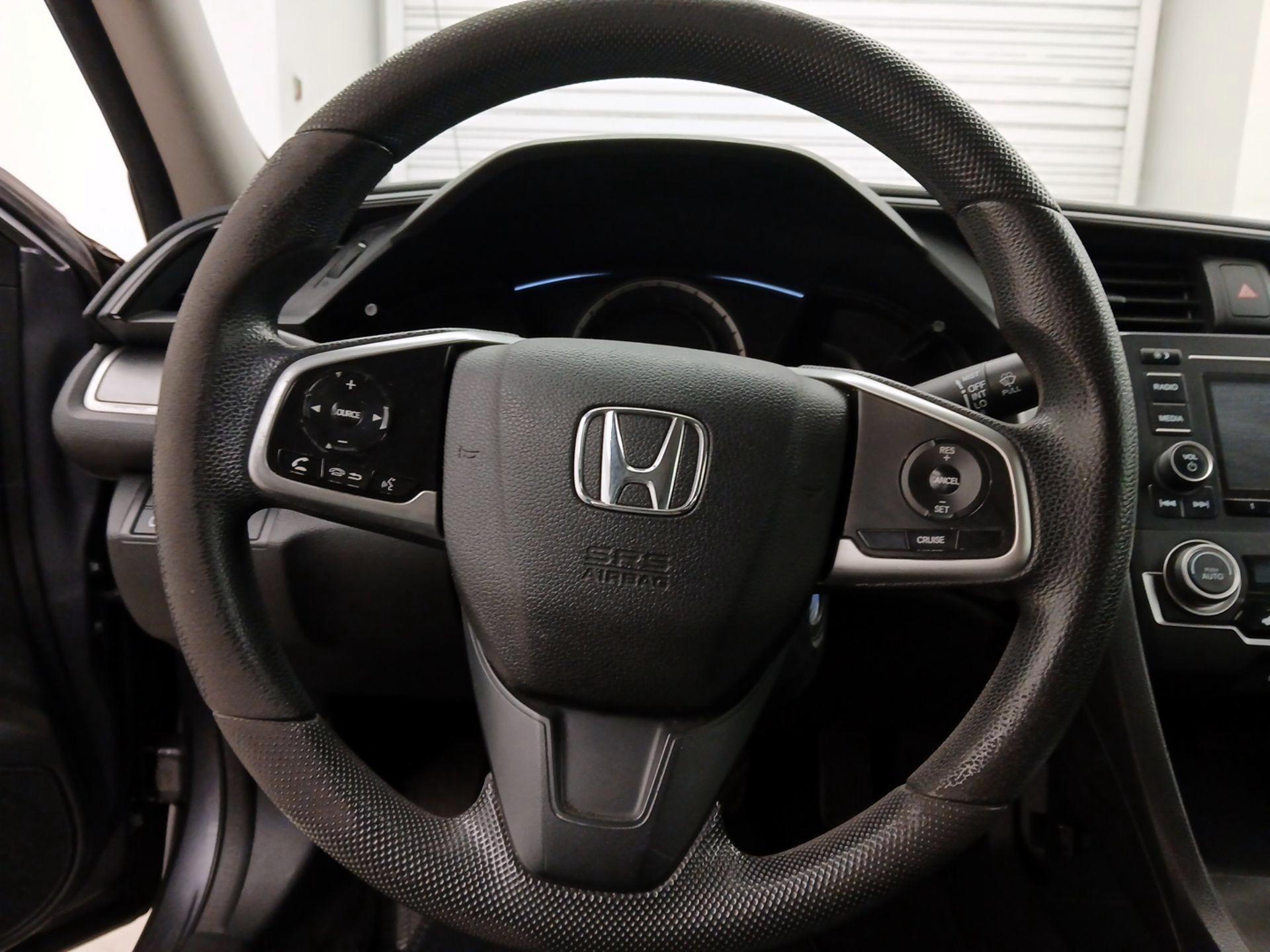 Thumbnail: 2016 Honda Civic - 10