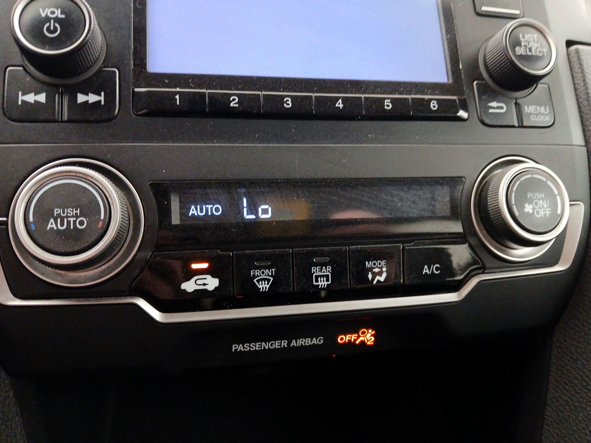 Thumbnail: 2016 Honda Civic - 16