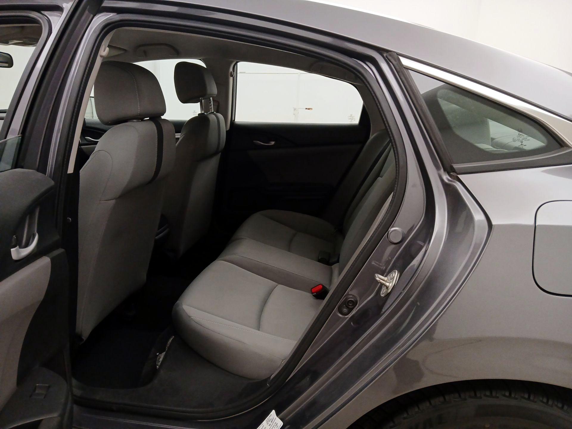 Thumbnail: 2016 Honda Civic - 18