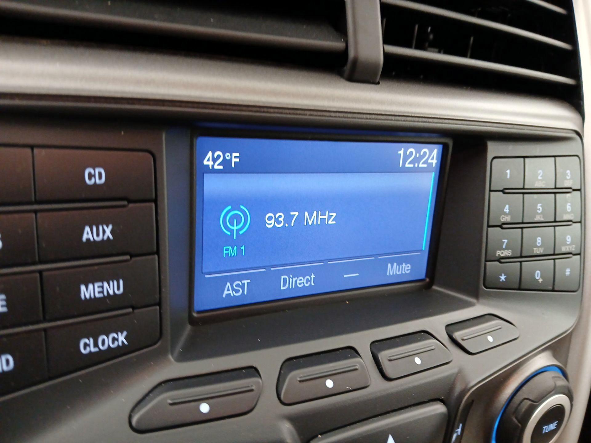 Thumbnail: 2014 Ford Edge - 14