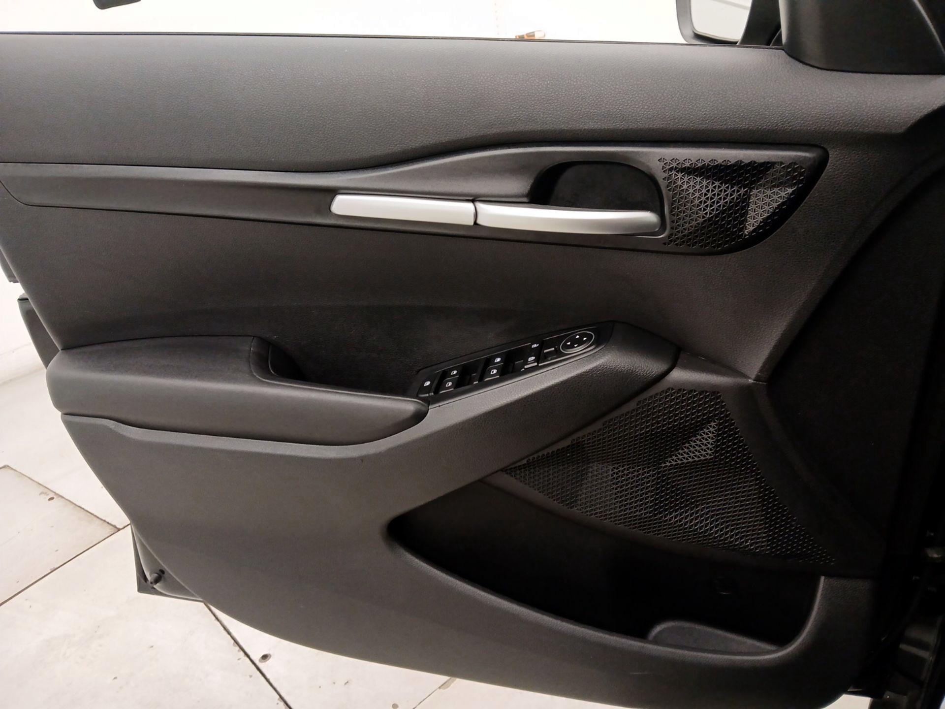 Thumbnail: 2021 Kia Seltos - 12