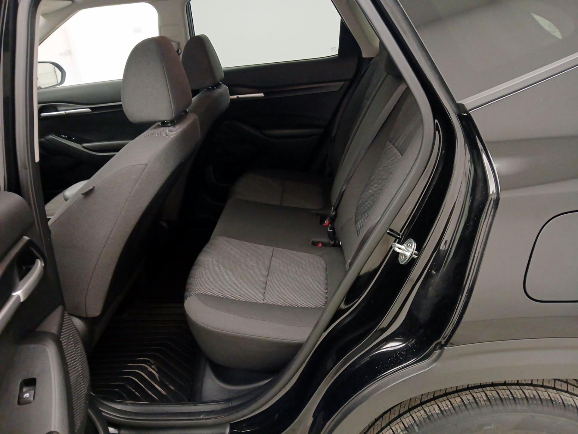 Thumbnail: 2021 Kia Seltos - 19