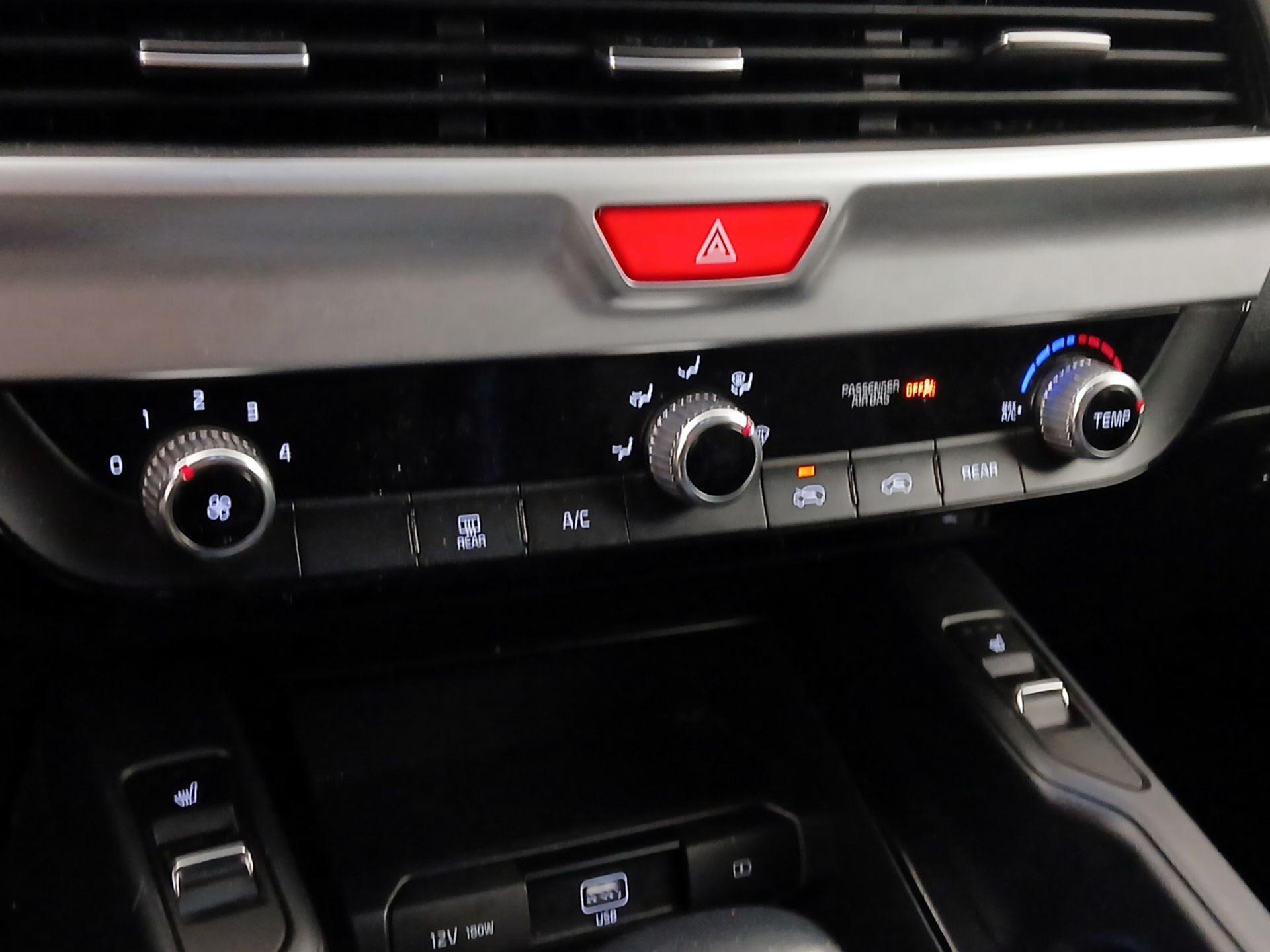 Thumbnail: 2020 Kia Telluride - 16