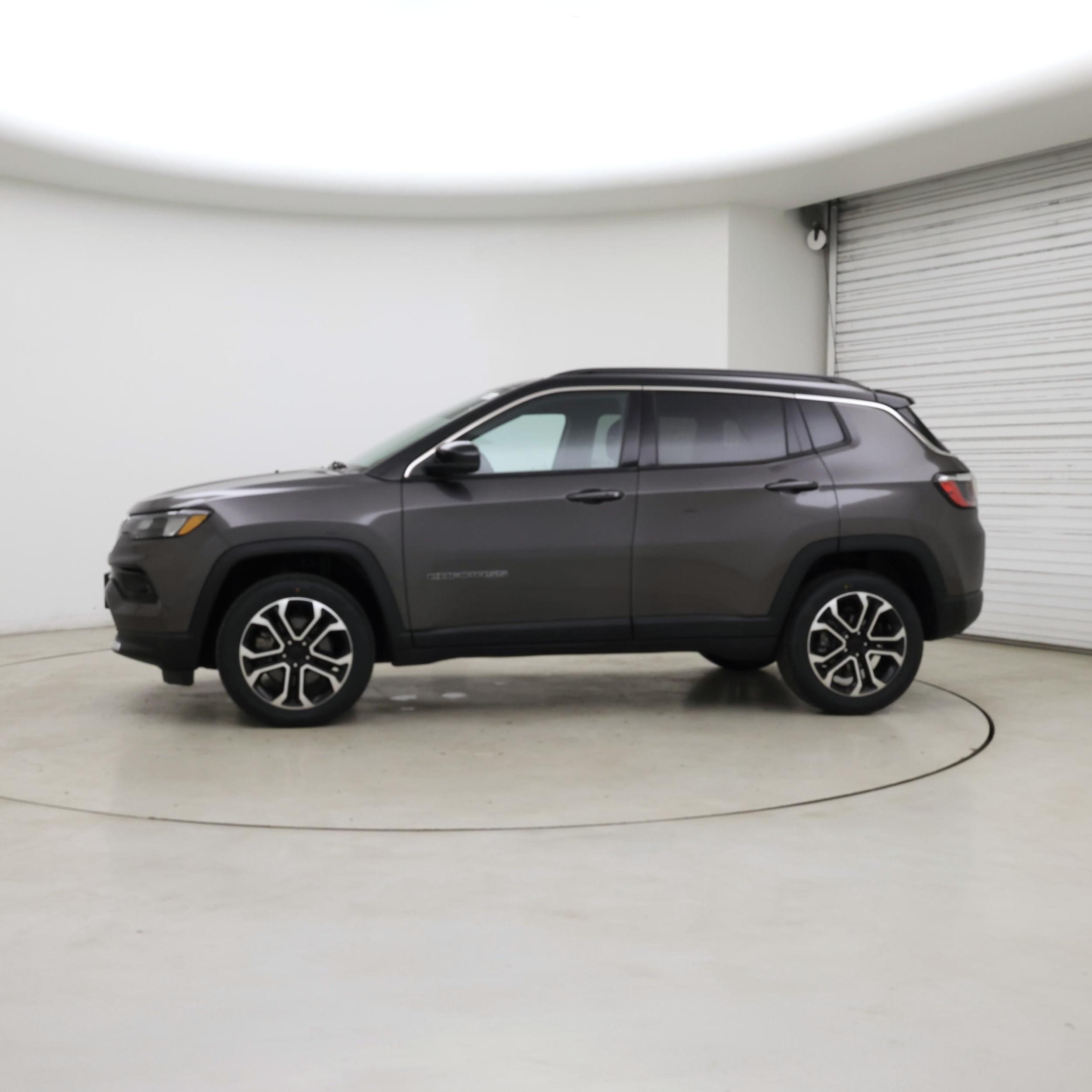 Thumbnail: 2023 Jeep Compass - 3