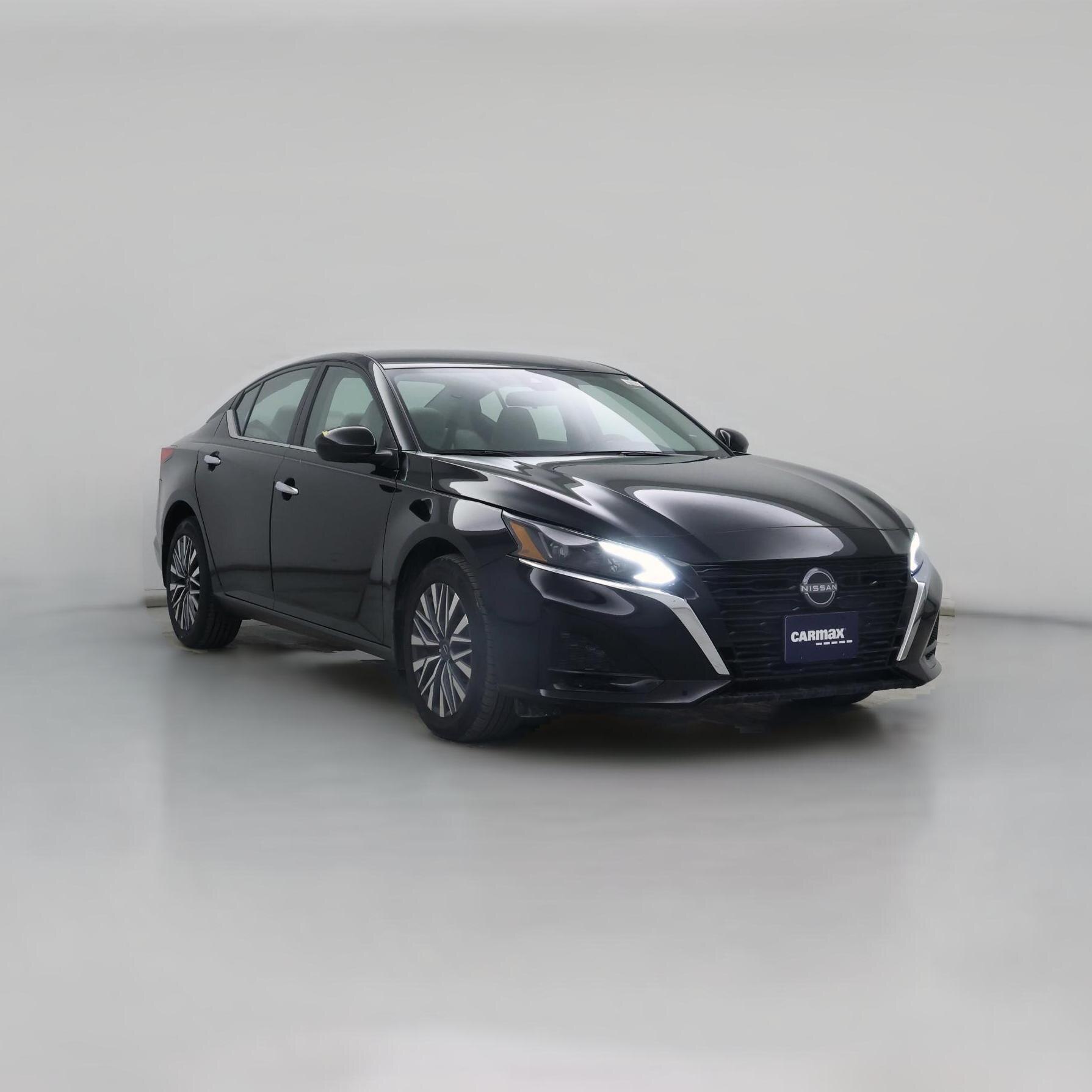 Thumbnail: 2023 Nissan Altima - 1