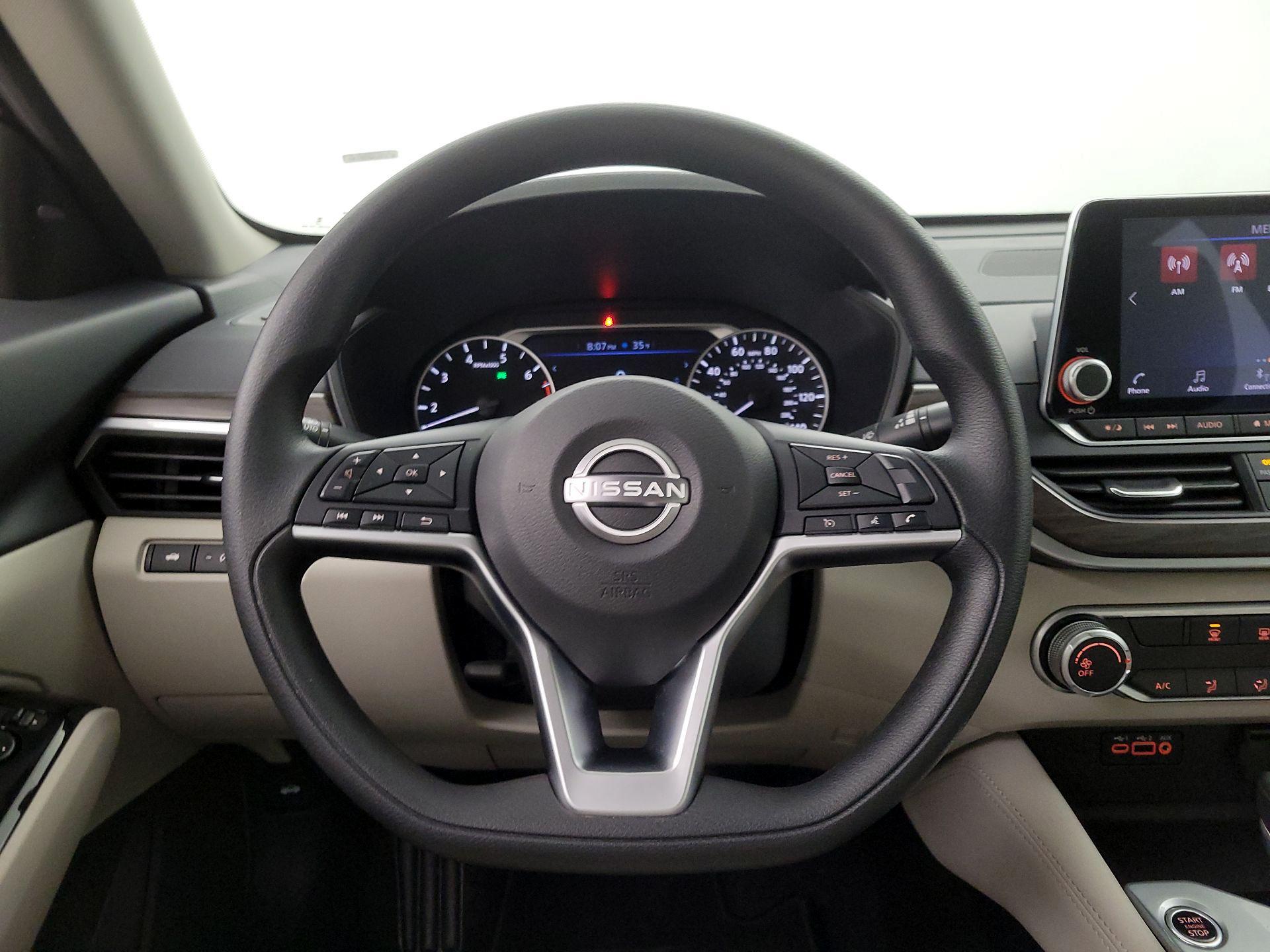 Thumbnail: 2023 Nissan Altima - 10