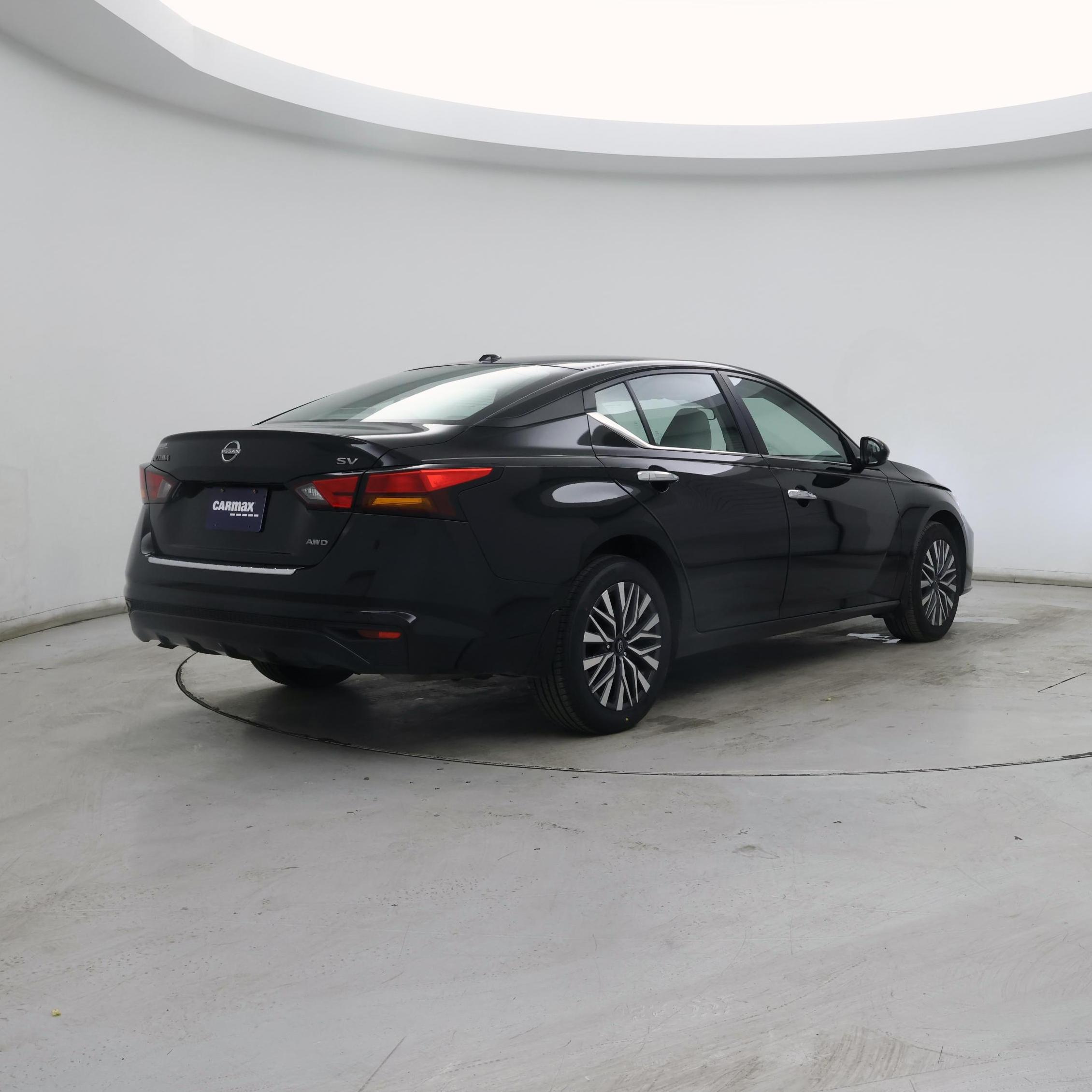 Thumbnail: 2023 Nissan Altima - 8