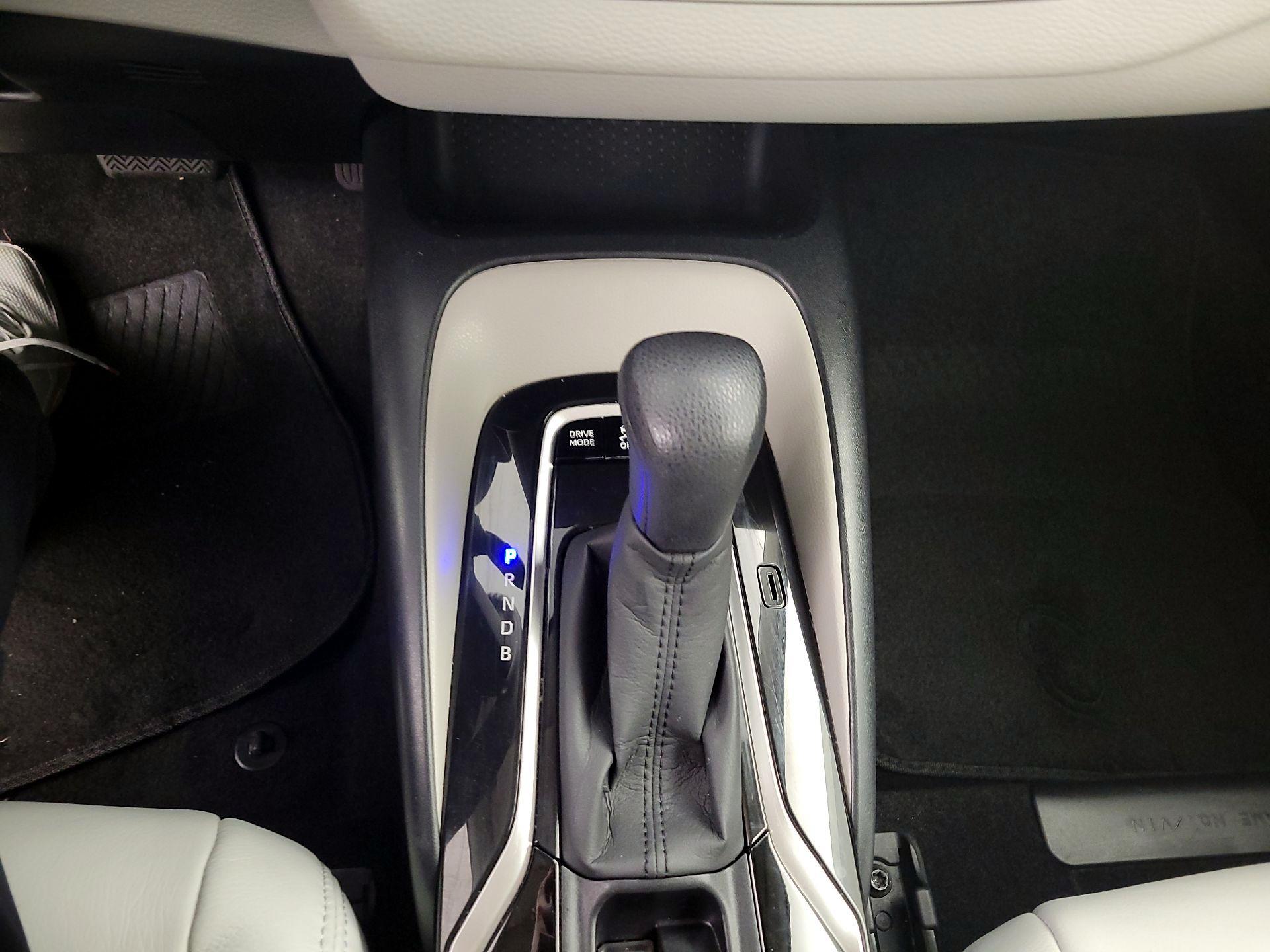 Thumbnail: 2021 Toyota Corolla - 18