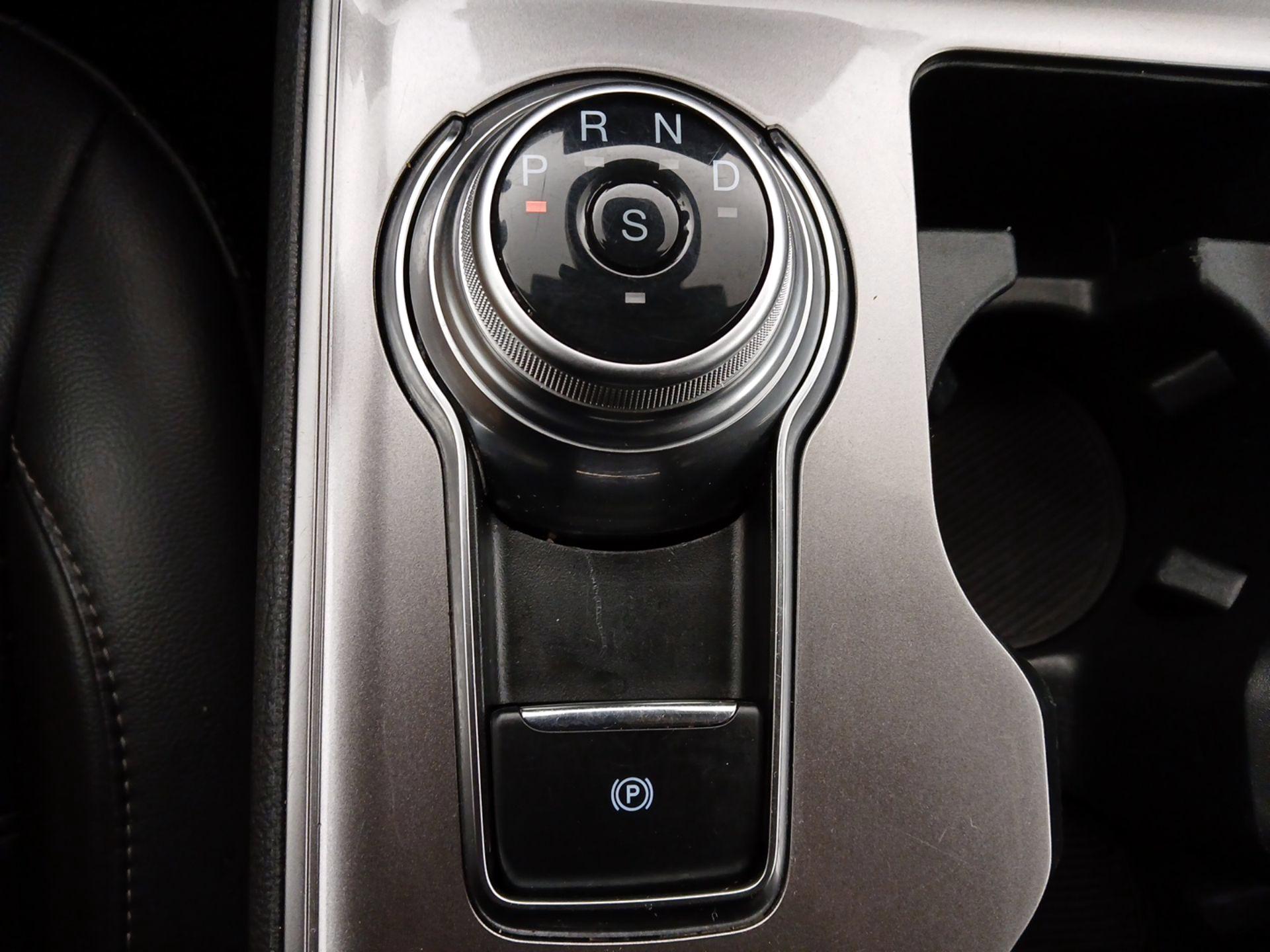 Thumbnail: 2024 Ford Edge - 17