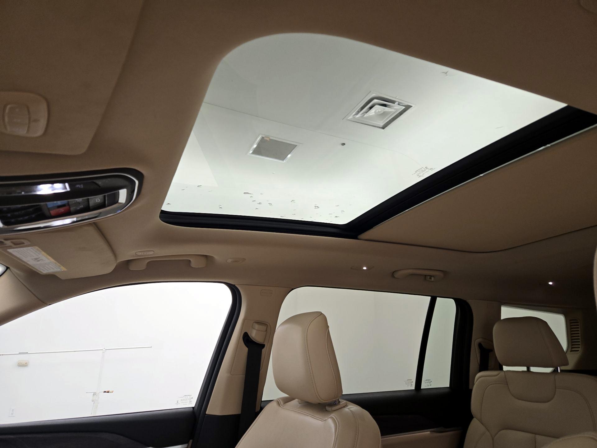 Thumbnail: 2022 Jeep Grand Cherokee L - 19