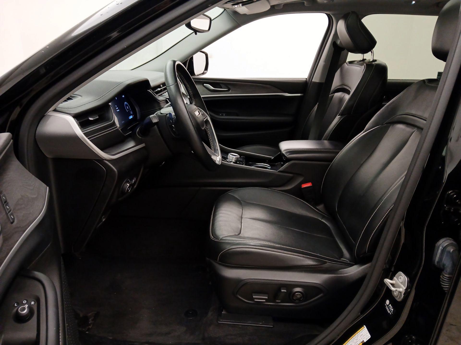 Thumbnail: 2021 Jeep Grand Cherokee L - 11