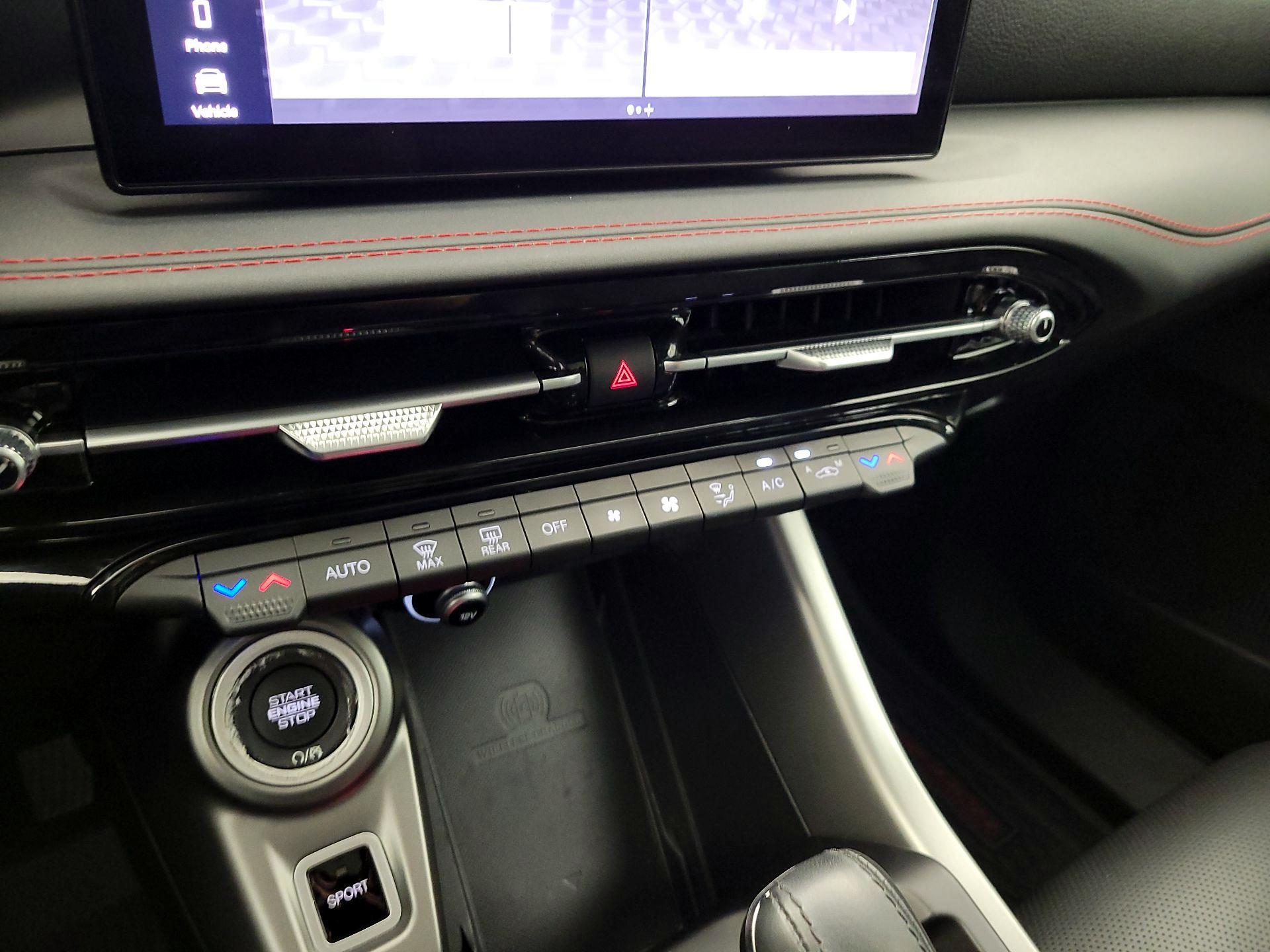 Thumbnail: 2024 Dodge Hornet - 17