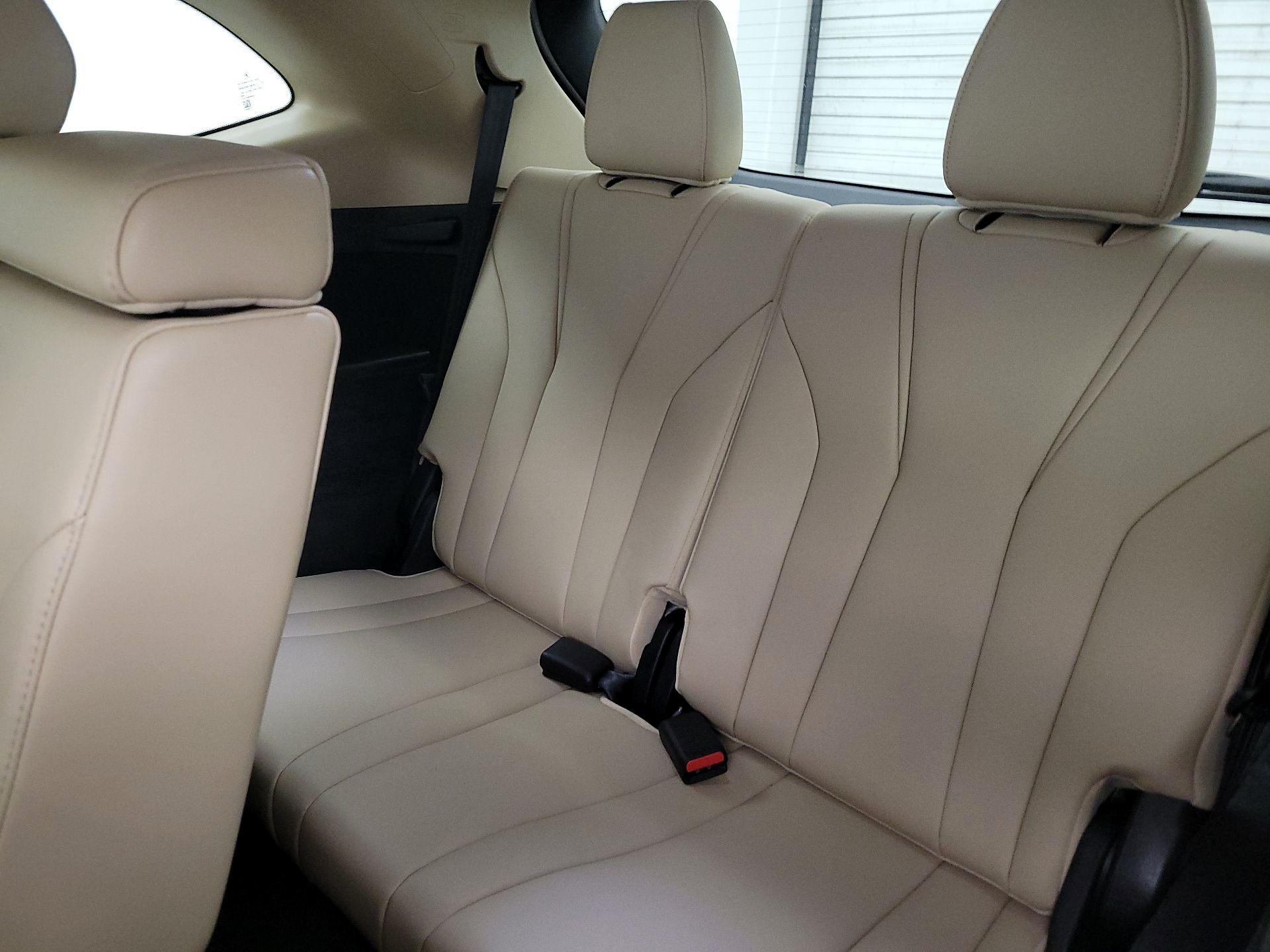 Thumbnail: 2023 Acura MDX - 20