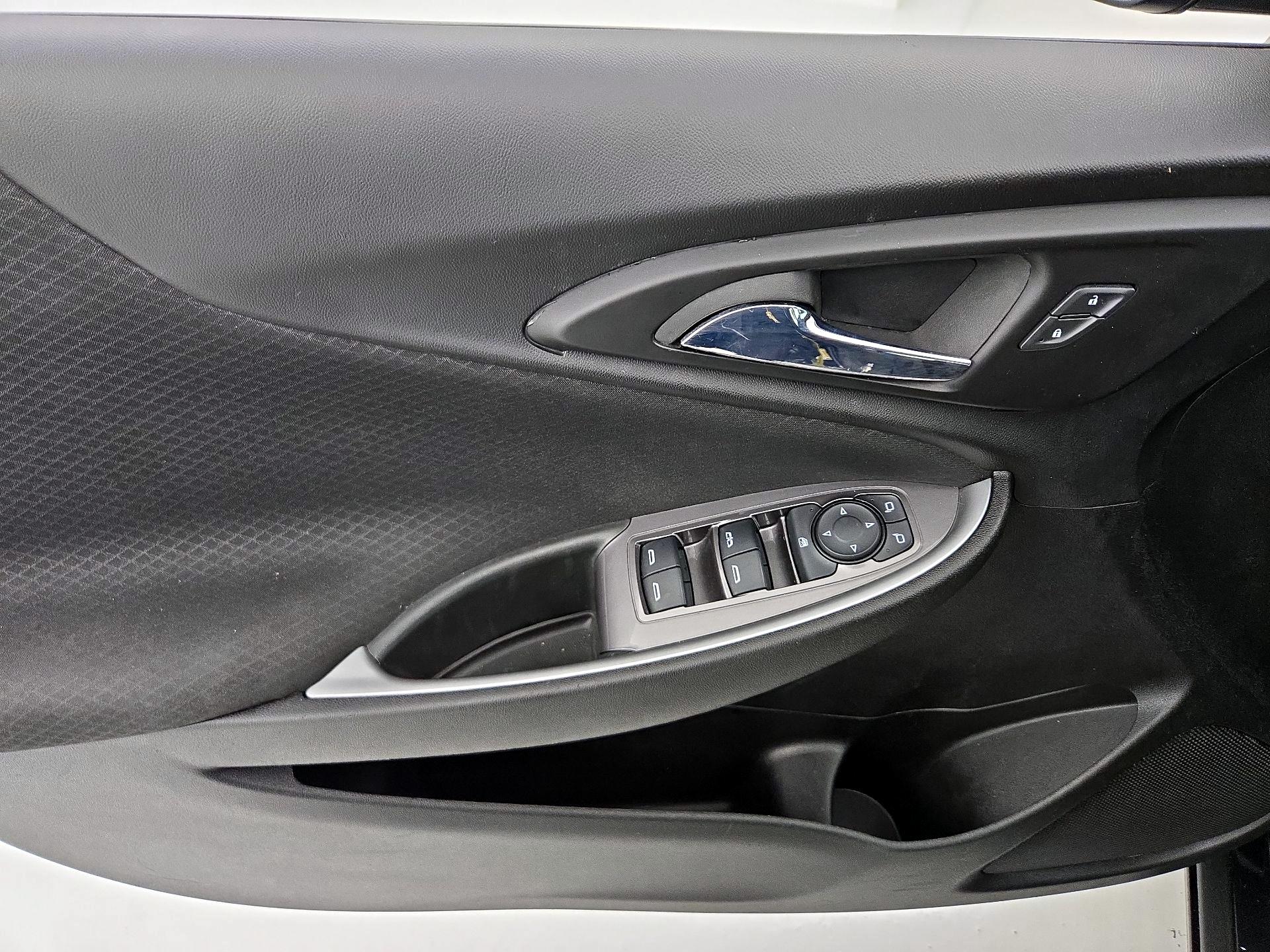 Thumbnail: 2023 Chevrolet Malibu - 12