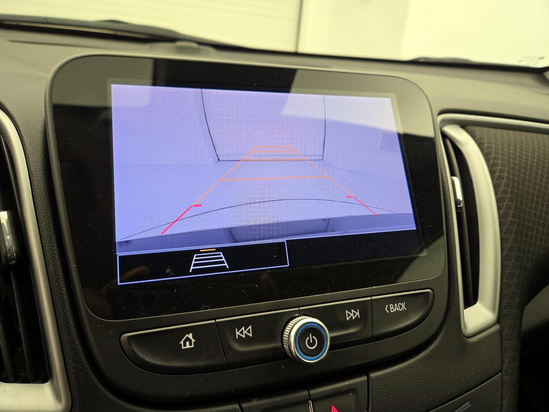 Thumbnail: 2023 Chevrolet Malibu - 14