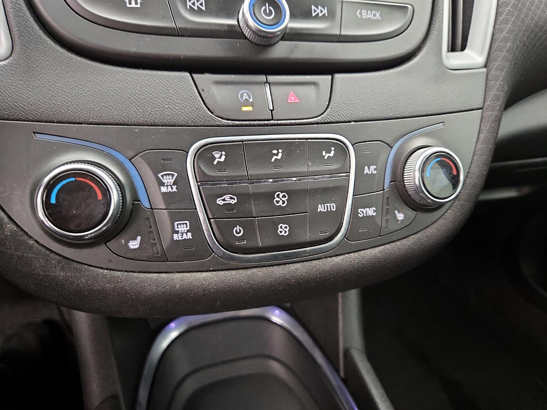 Thumbnail: 2023 Chevrolet Malibu - 16