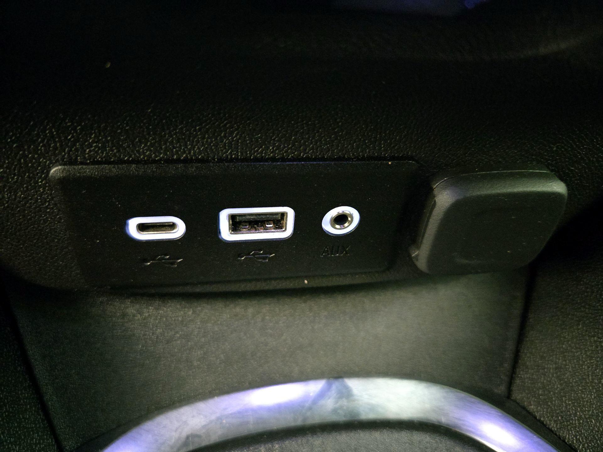 Thumbnail: 2023 Chevrolet Malibu - 18