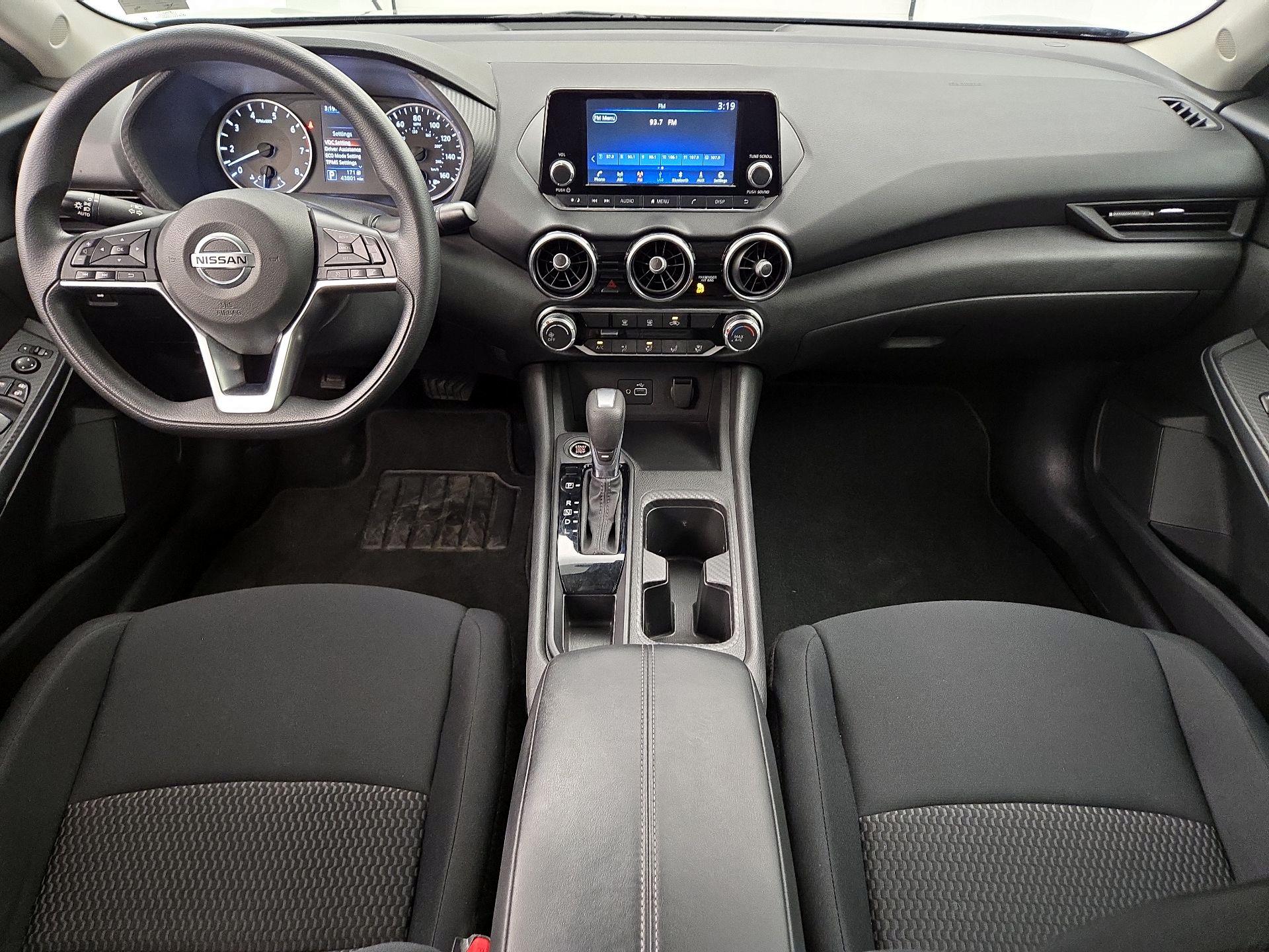 Thumbnail: 2023 Nissan Sentra - 9