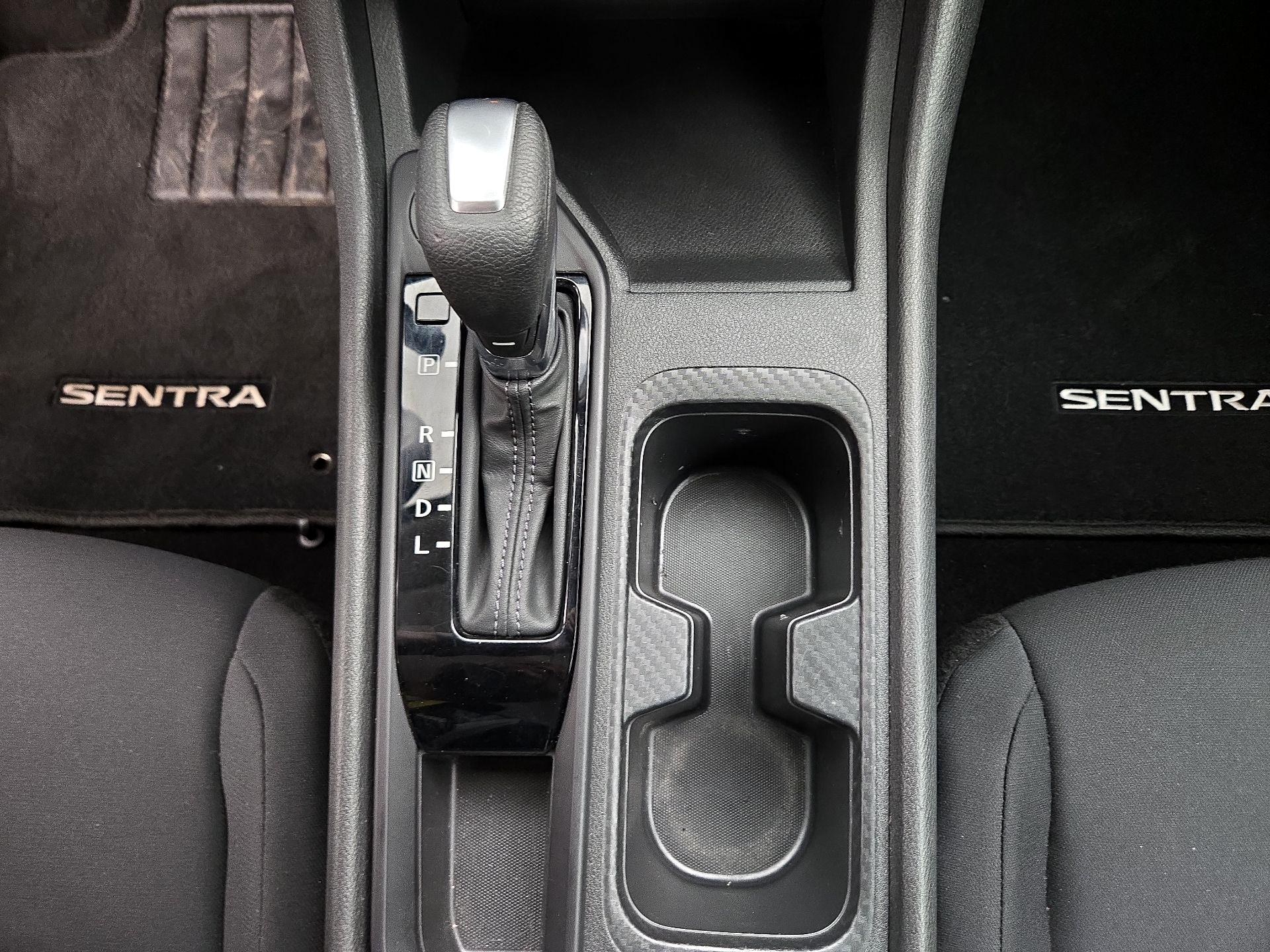 Thumbnail: 2023 Nissan Sentra - 17