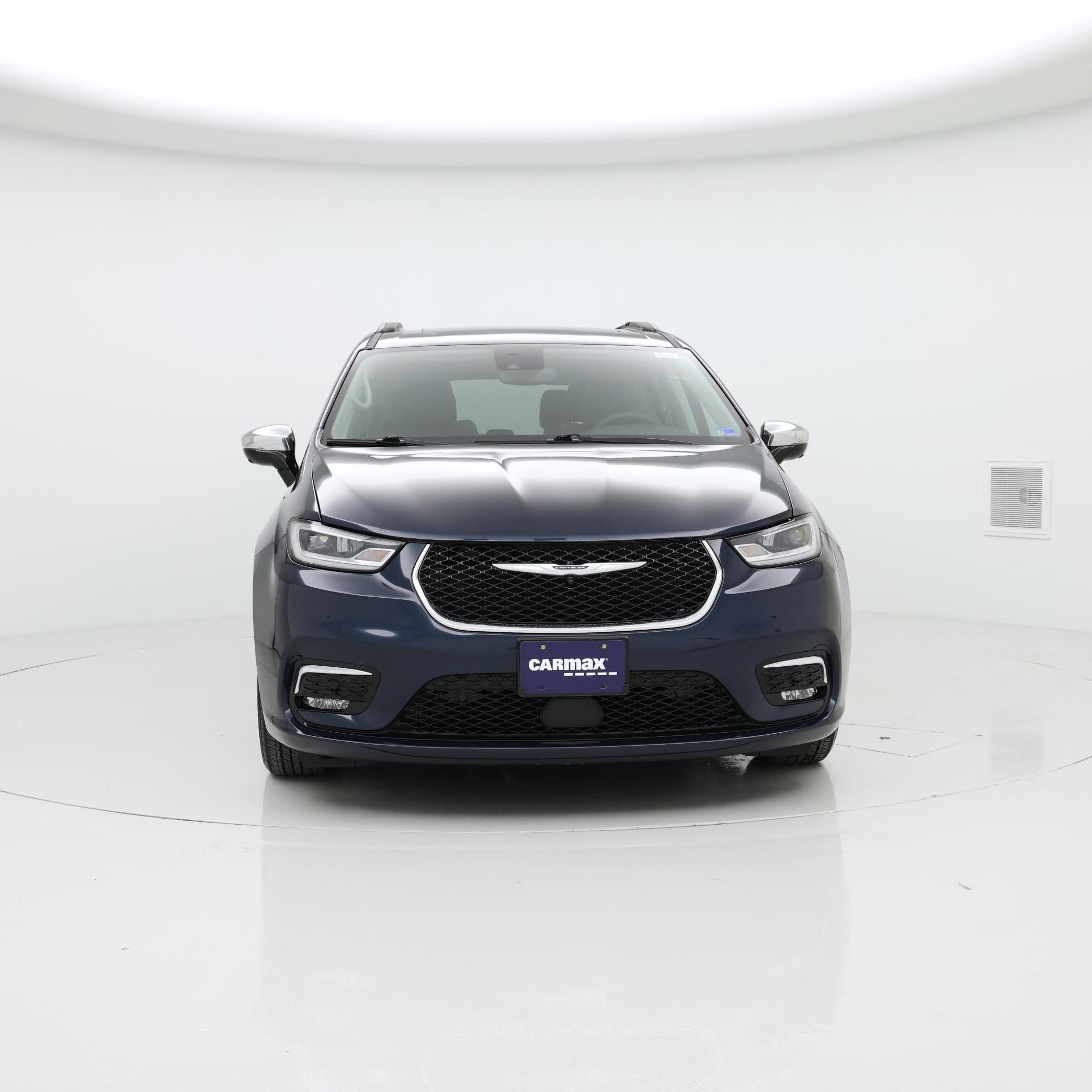 Thumbnail: 2023 Chrysler Pacifica - 5