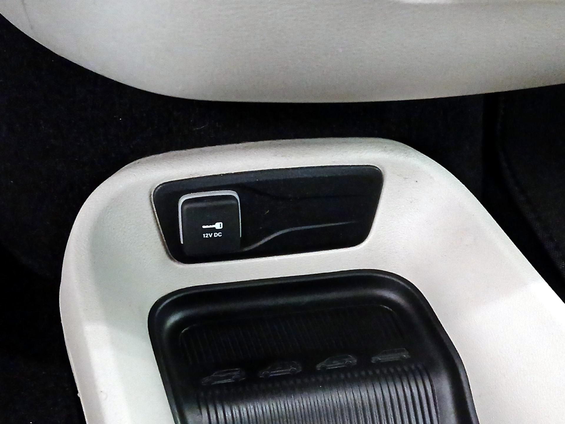 Thumbnail: 2023 Chrysler Pacifica - 18