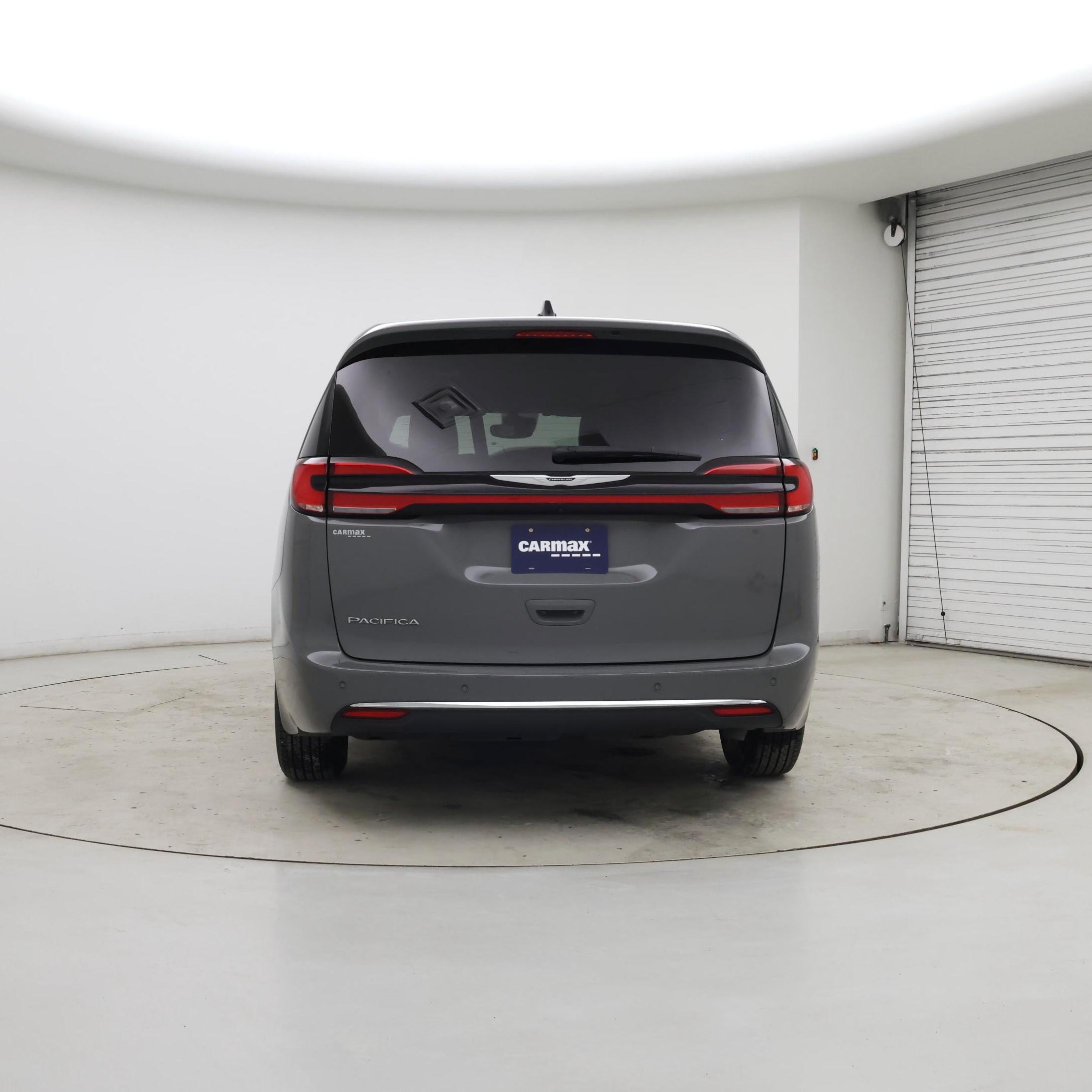 Thumbnail: 2023 Chrysler Pacifica - 6