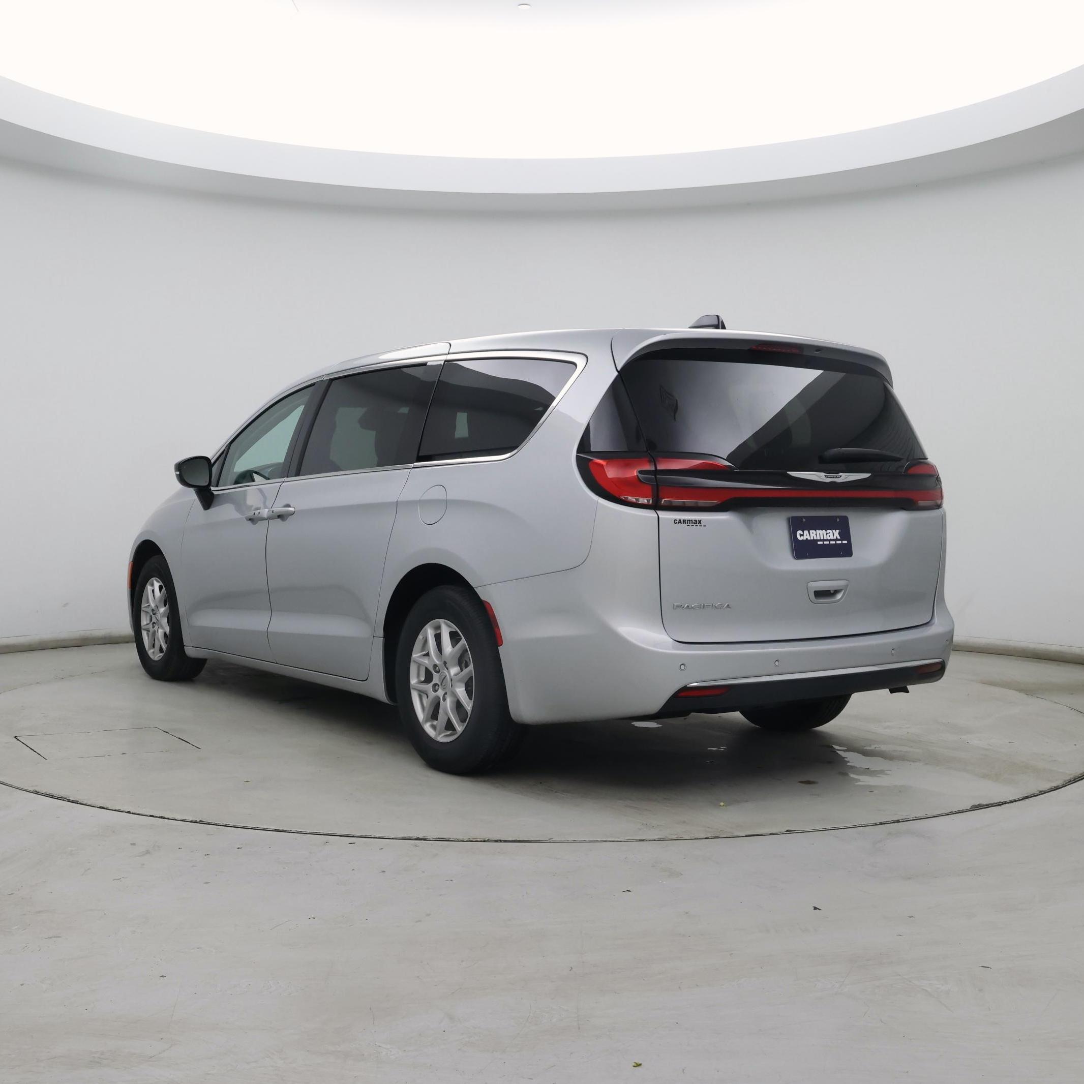 Thumbnail: 2024 Chrysler Pacifica - 2