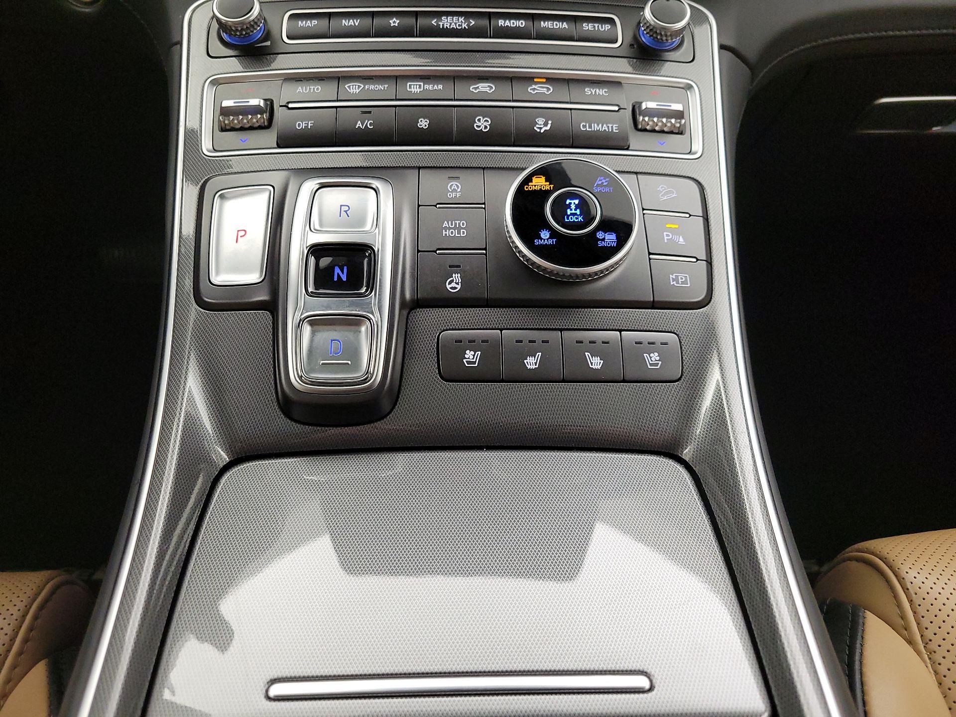 Thumbnail: 2023 Hyundai Santa Fe - 18