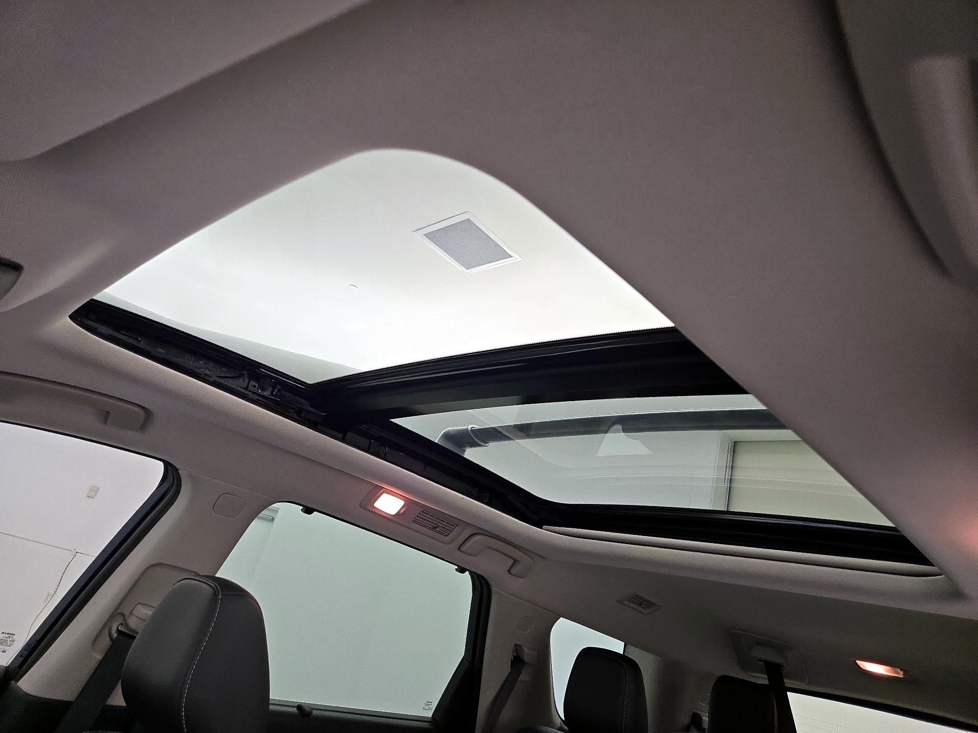 Thumbnail: 2023 Nissan Pathfinder - 20