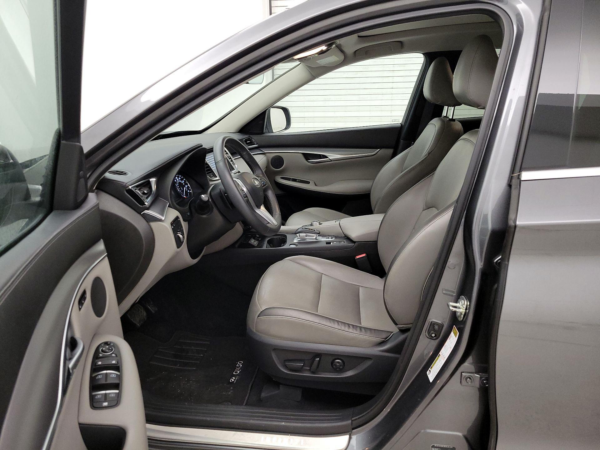 Thumbnail: 2023 INFINITI QX50 - 11