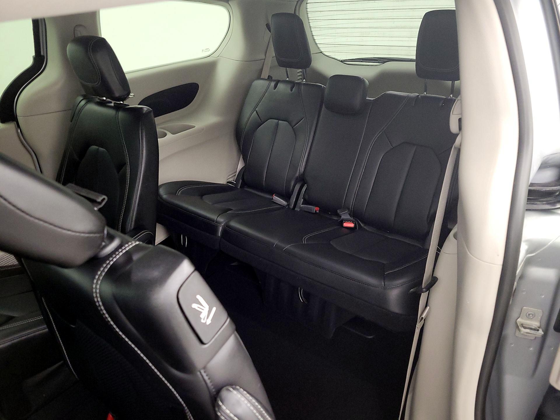 Thumbnail: 2024 Chrysler Pacifica - 20