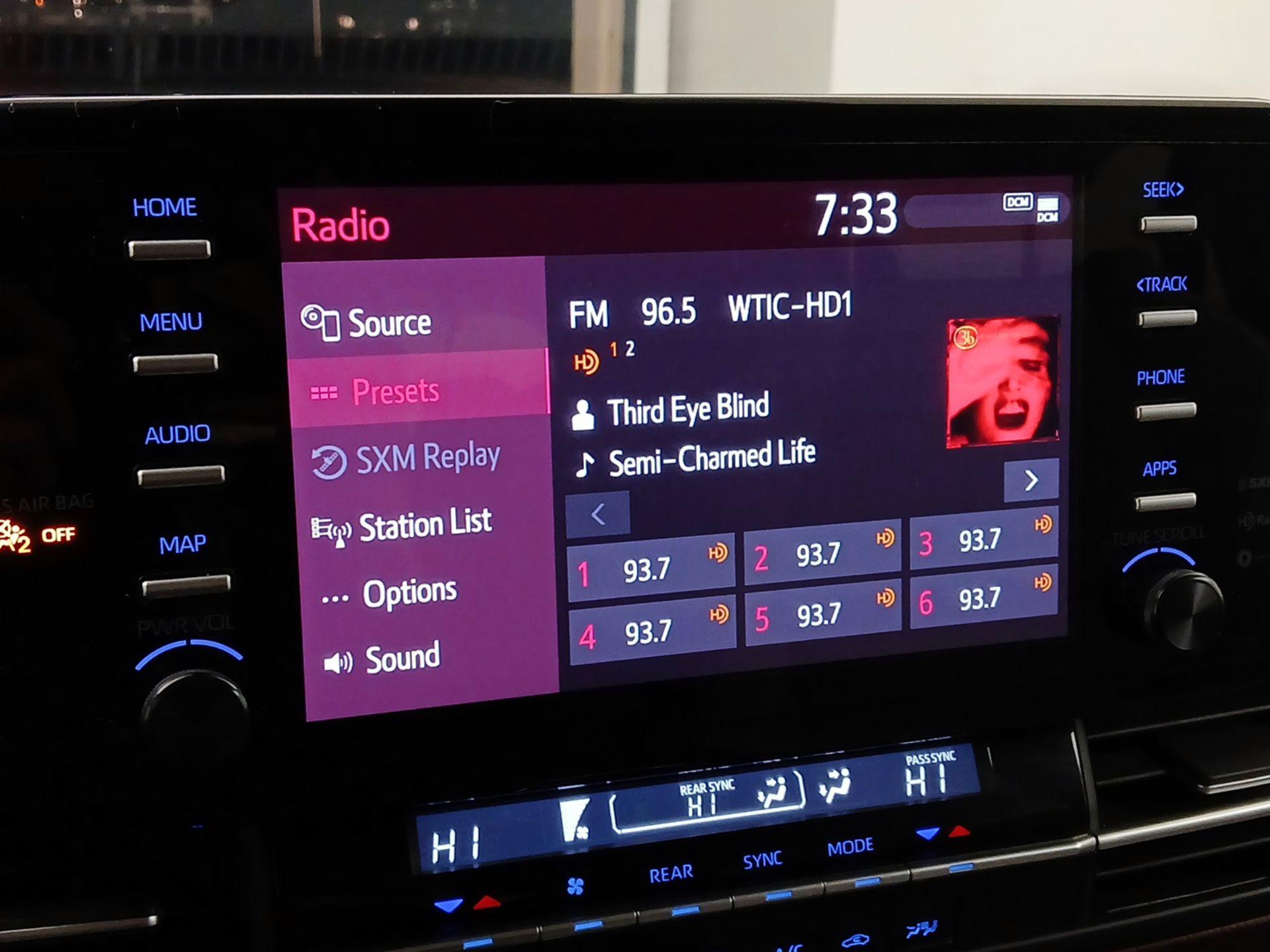 Thumbnail: 2024 Toyota Sienna - 15