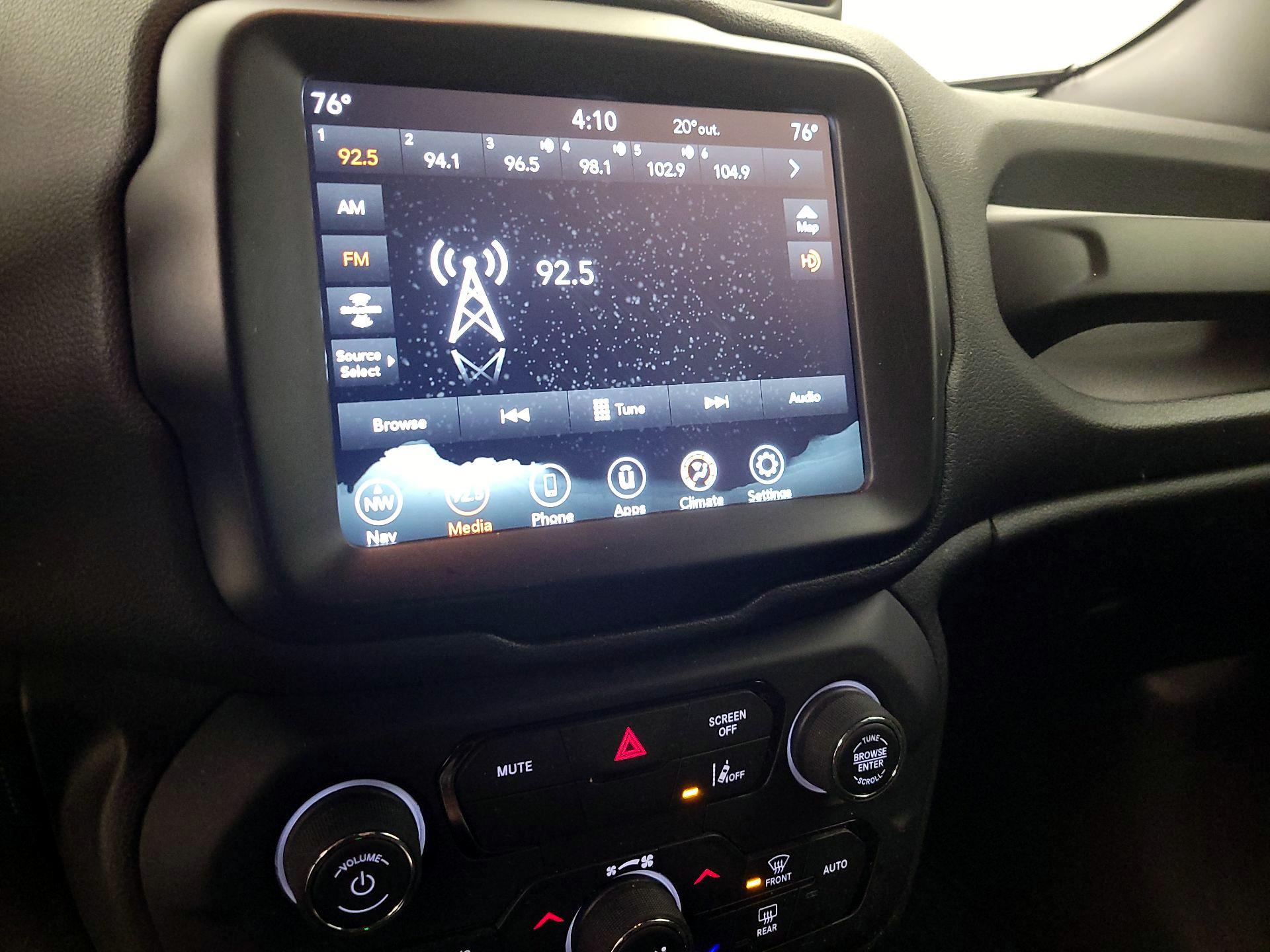 Thumbnail: 2022 Jeep Renegade - 16