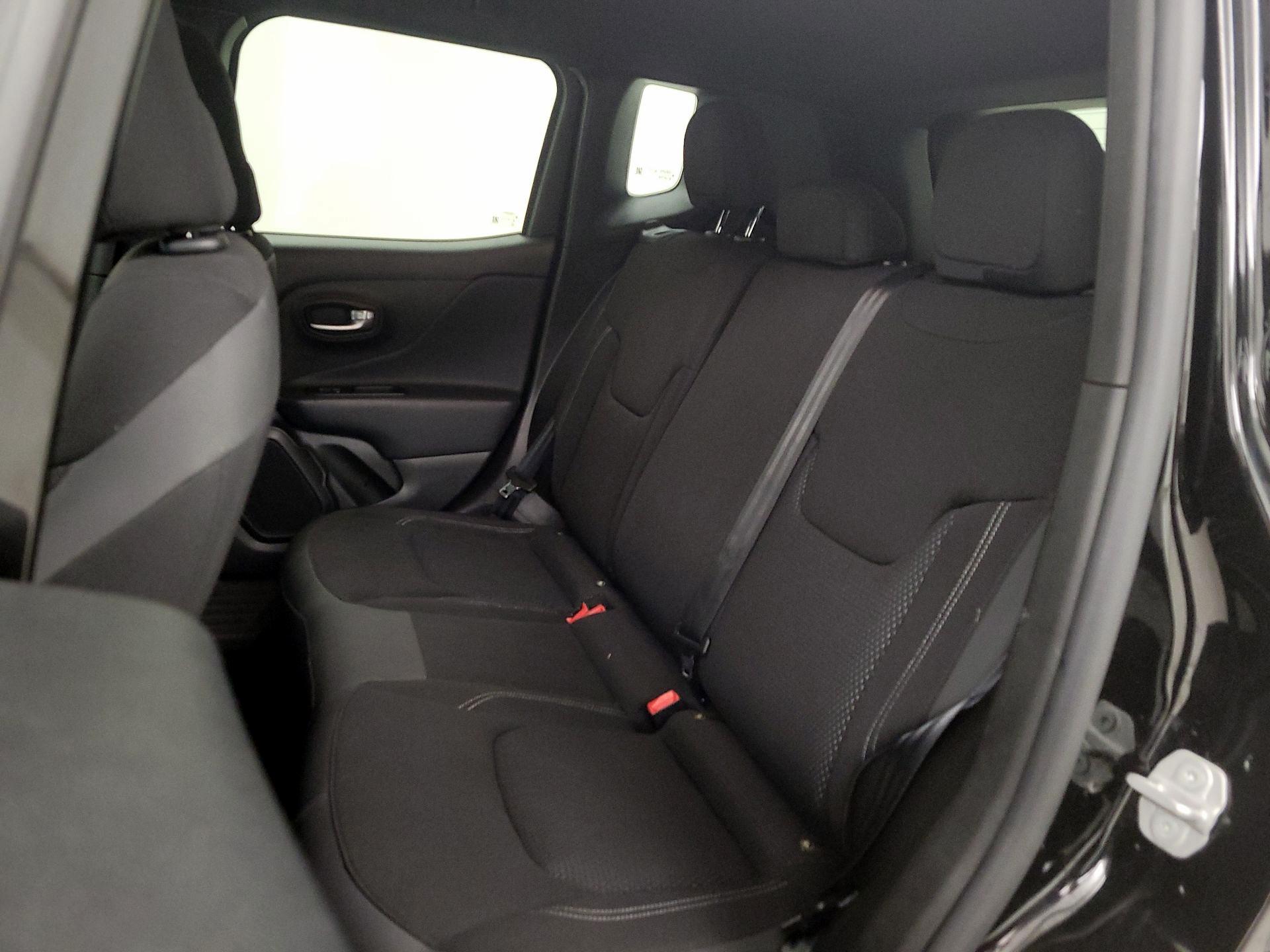 Thumbnail: 2022 Jeep Renegade - 20