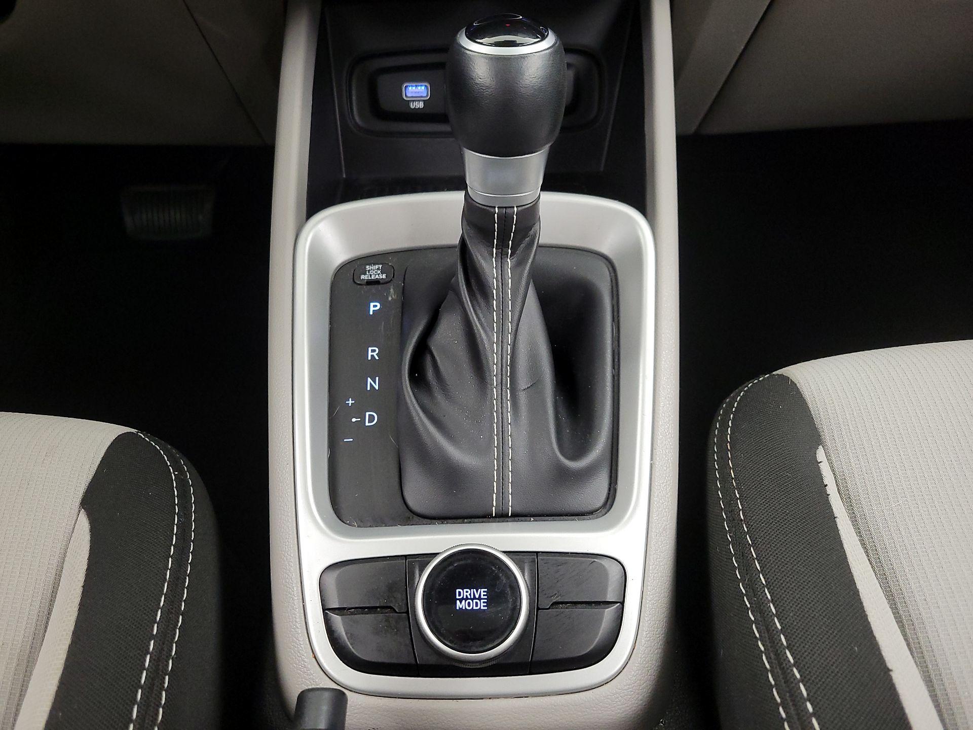 Thumbnail: 2023 Hyundai Venue - 17