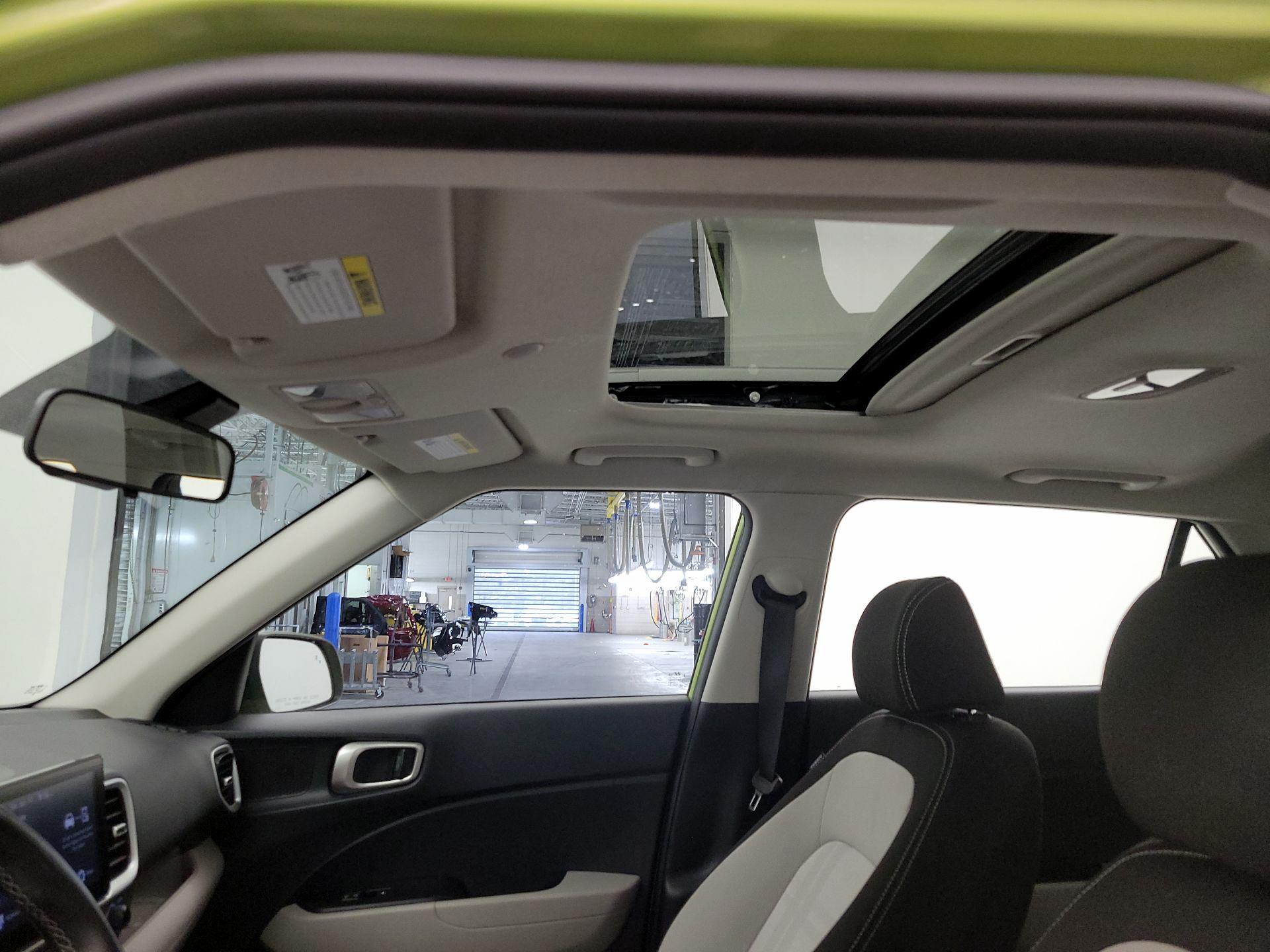 Thumbnail: 2023 Hyundai Venue - 19