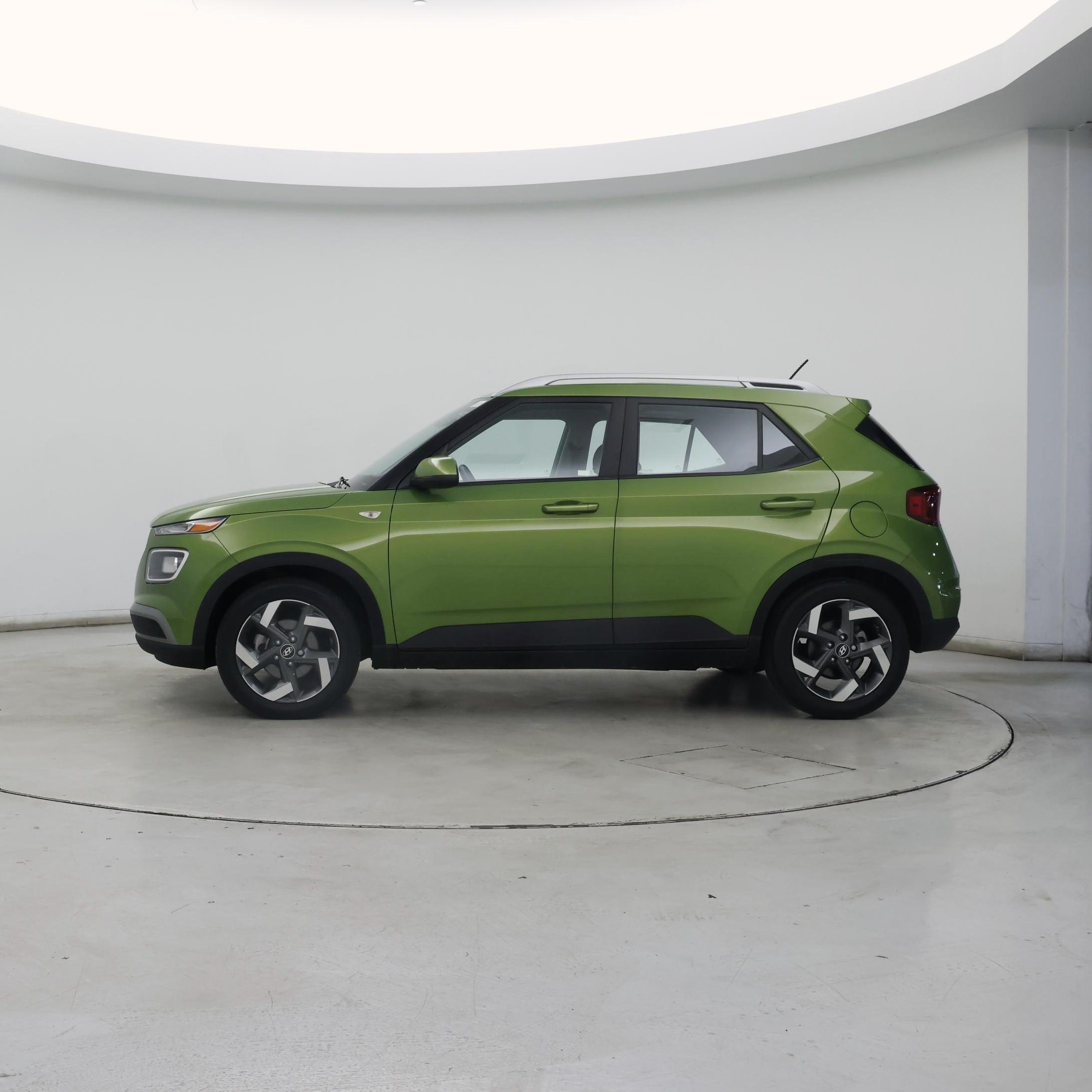 Thumbnail: 2023 Hyundai Venue - 3