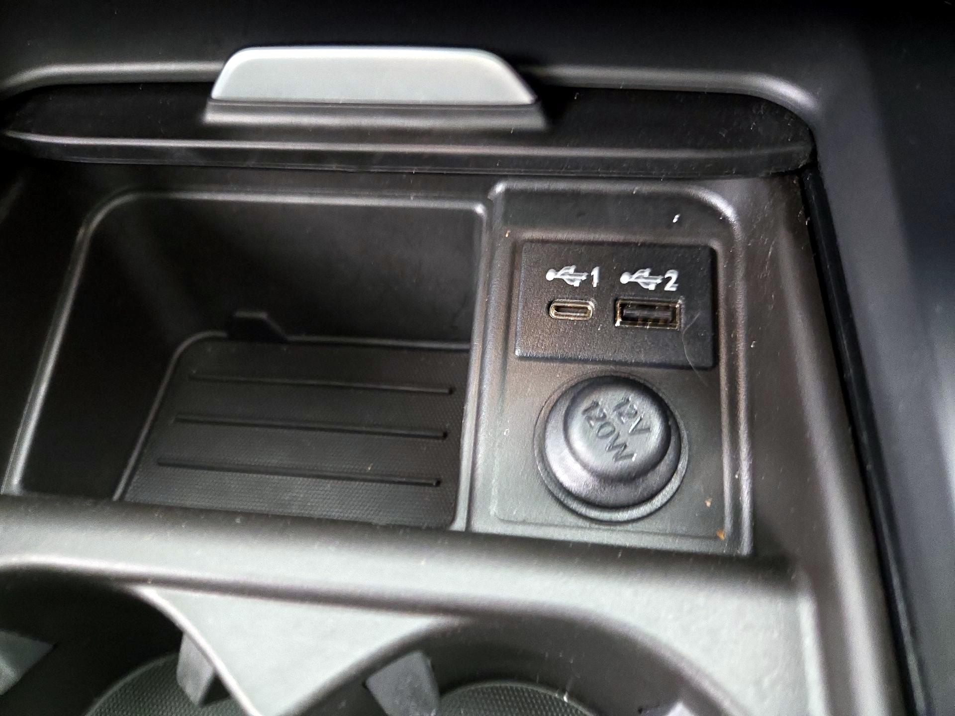 Thumbnail: 2022 INFINITI QX55 - 19