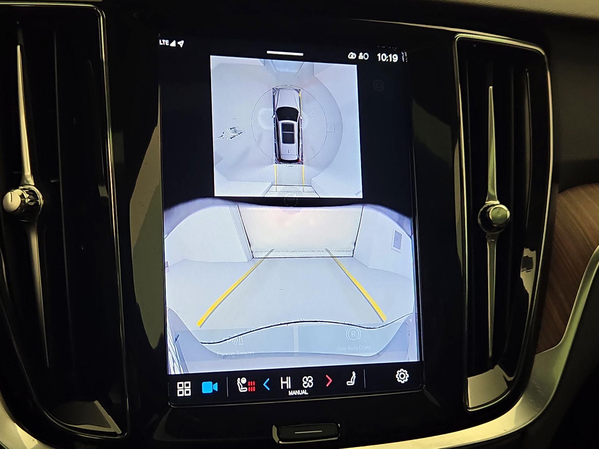 Thumbnail: 2025 Volvo S60 - 15