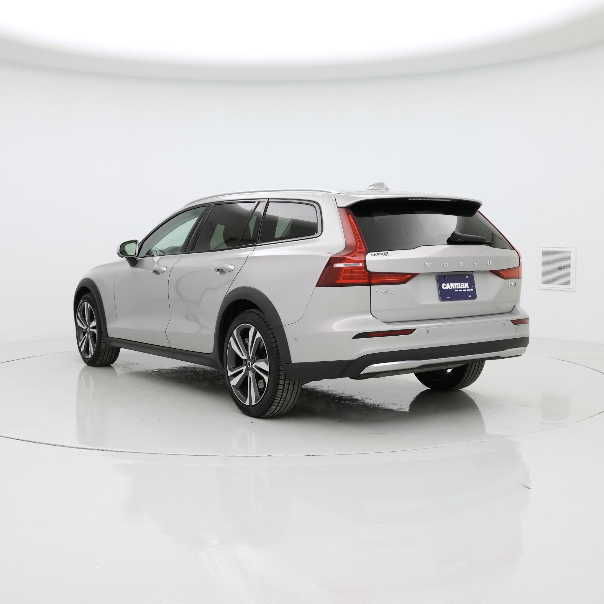 Thumbnail: 2025 Volvo S60 - 2