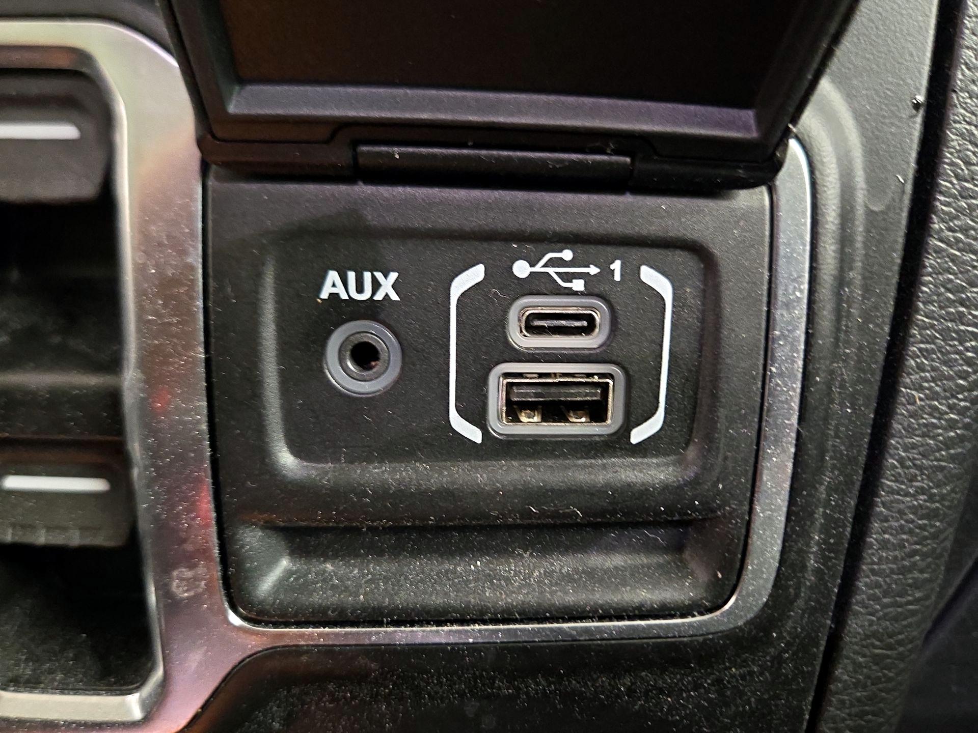 Thumbnail: 2022 Jeep Wrangler - 18