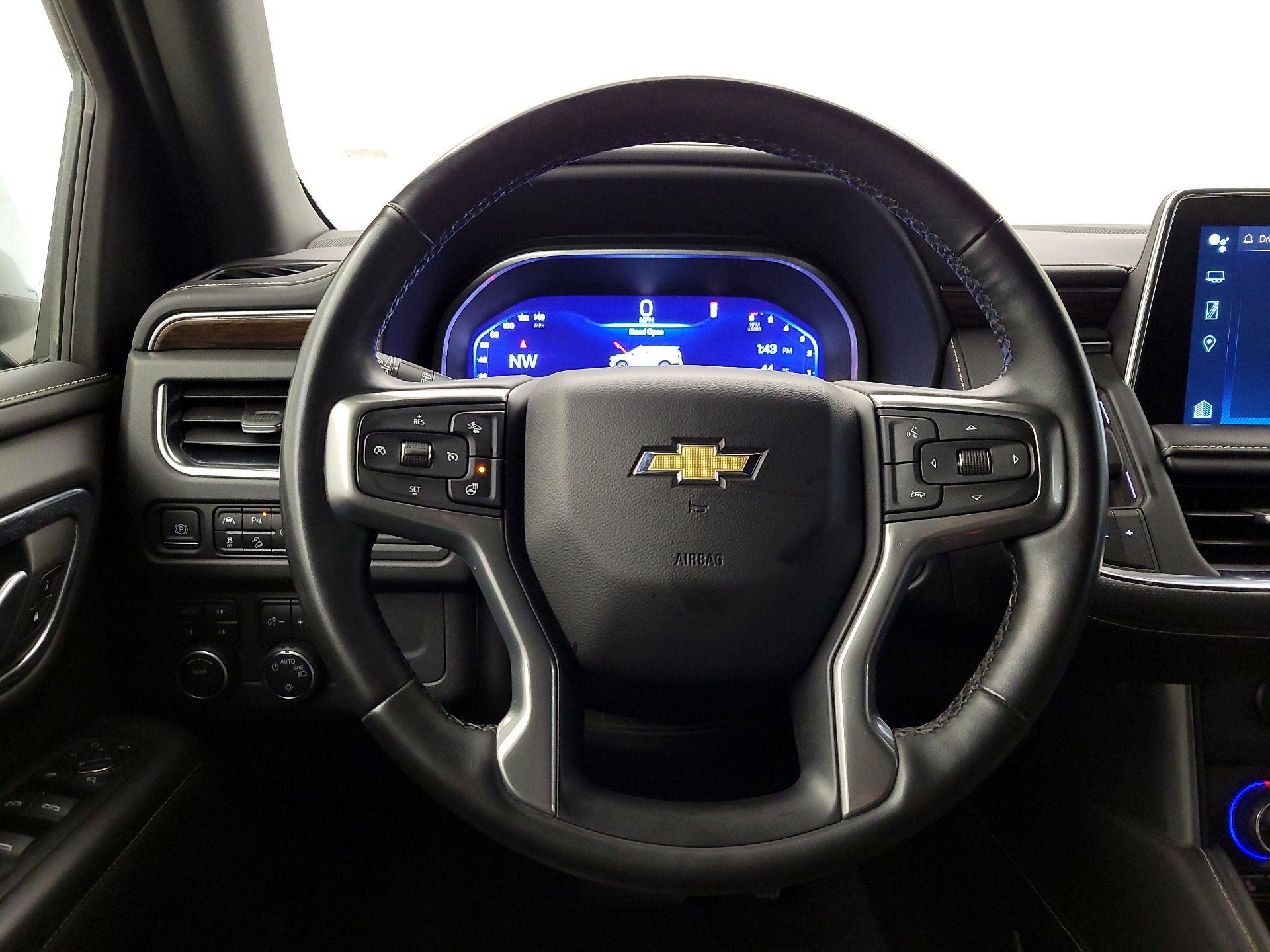 Thumbnail: 2023 Chevrolet Suburban - 10