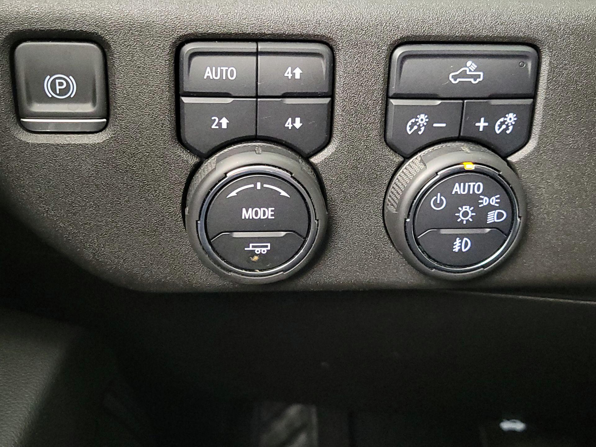 Thumbnail: 2022 Chevrolet Silverado 1500 - 13