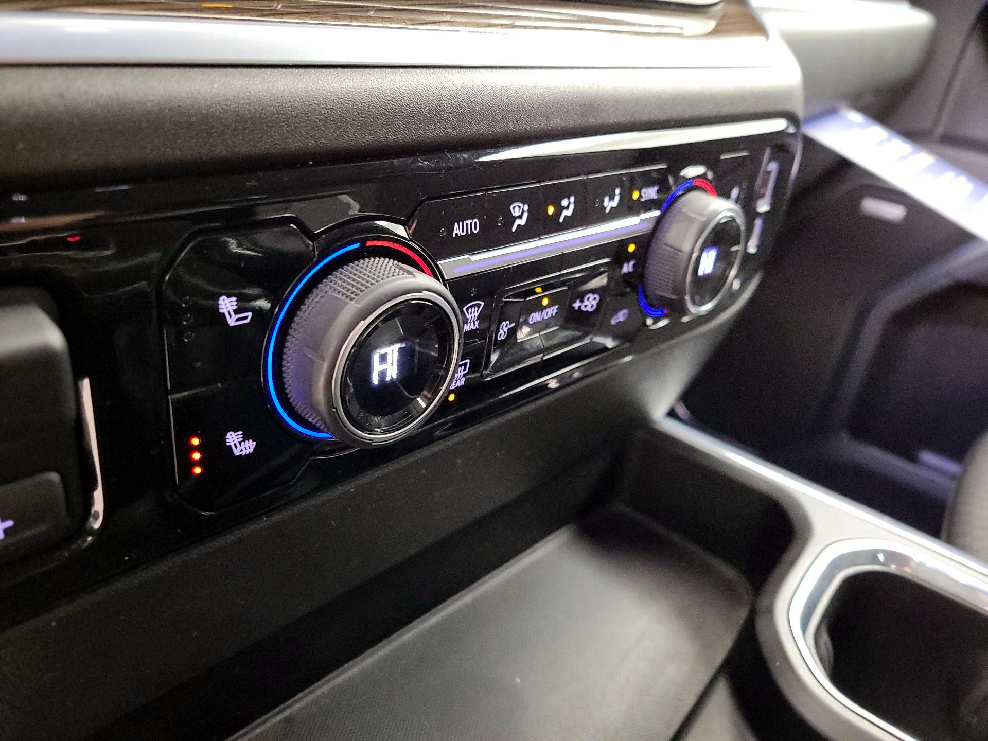 Thumbnail: 2022 Chevrolet Silverado 1500 - 16