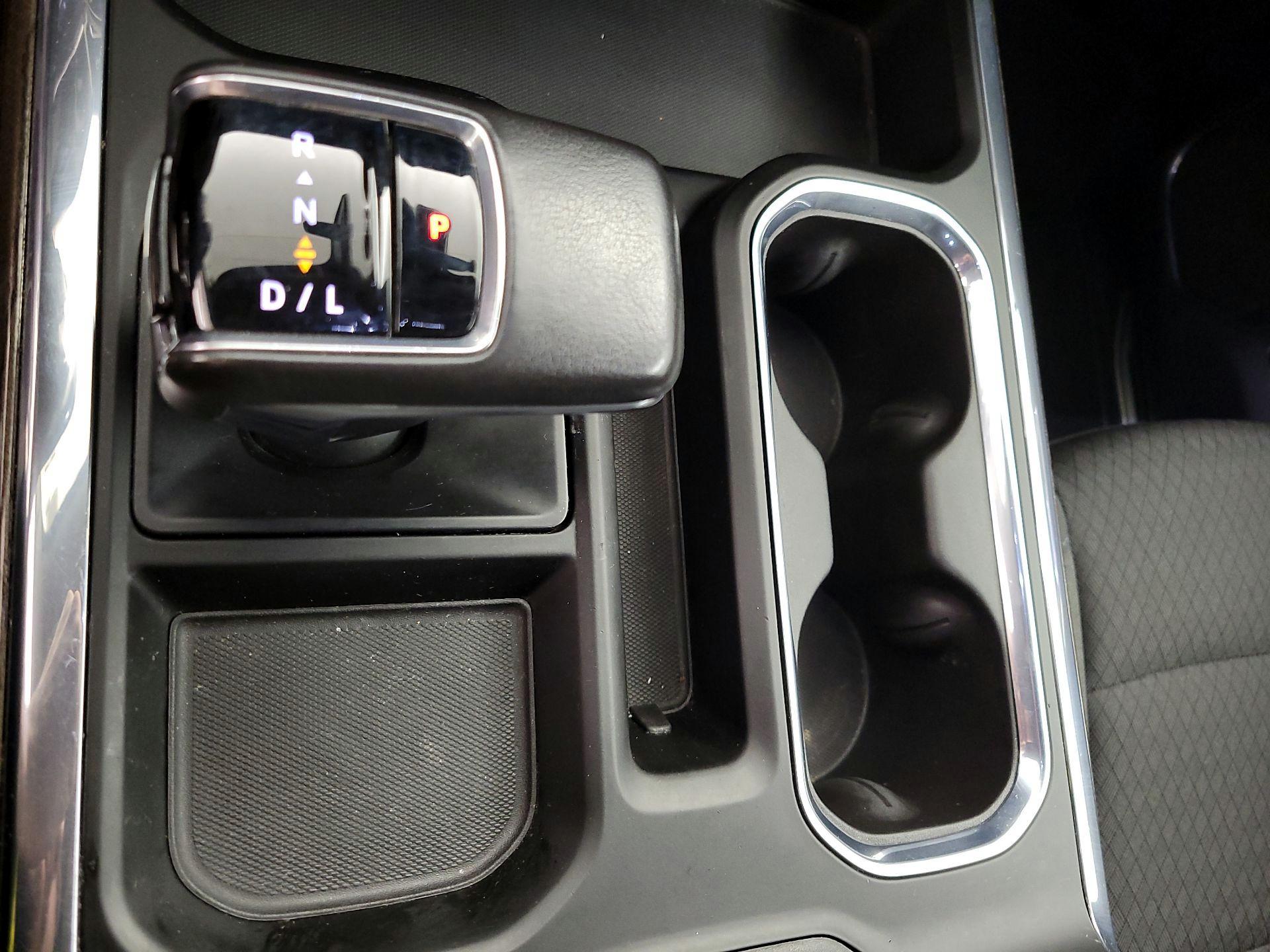 Thumbnail: 2022 Chevrolet Silverado 1500 - 17