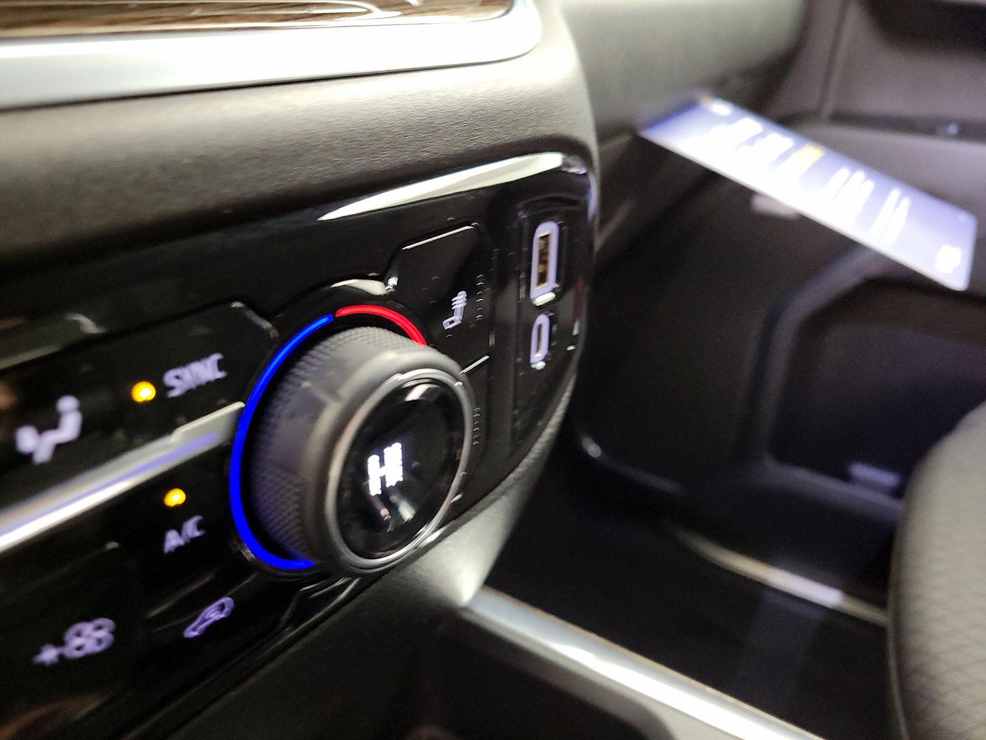 Thumbnail: 2022 Chevrolet Silverado 1500 - 18