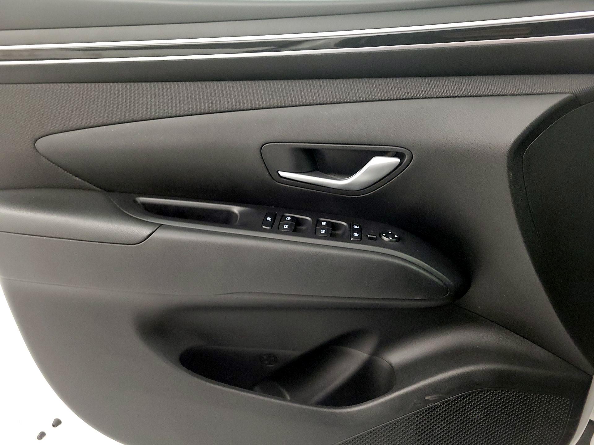 Thumbnail: 2023 Hyundai Tucson - 12